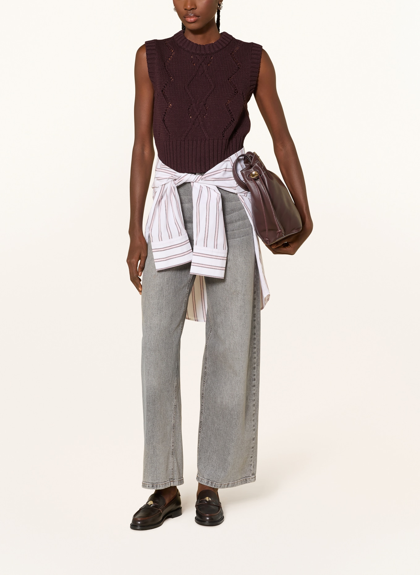 MRS & HUGS sleeveless sweater: DARK PURPLE