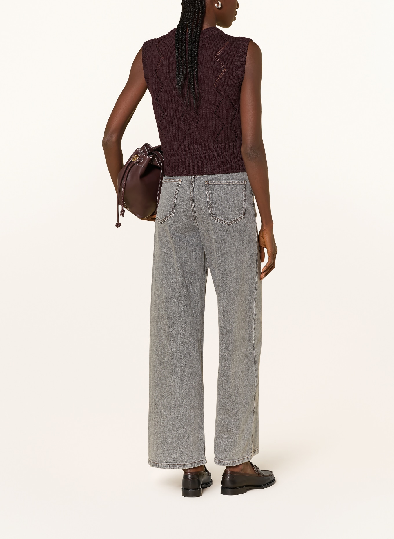 MRS & HUGS sleeveless sweater: DARK PURPLE