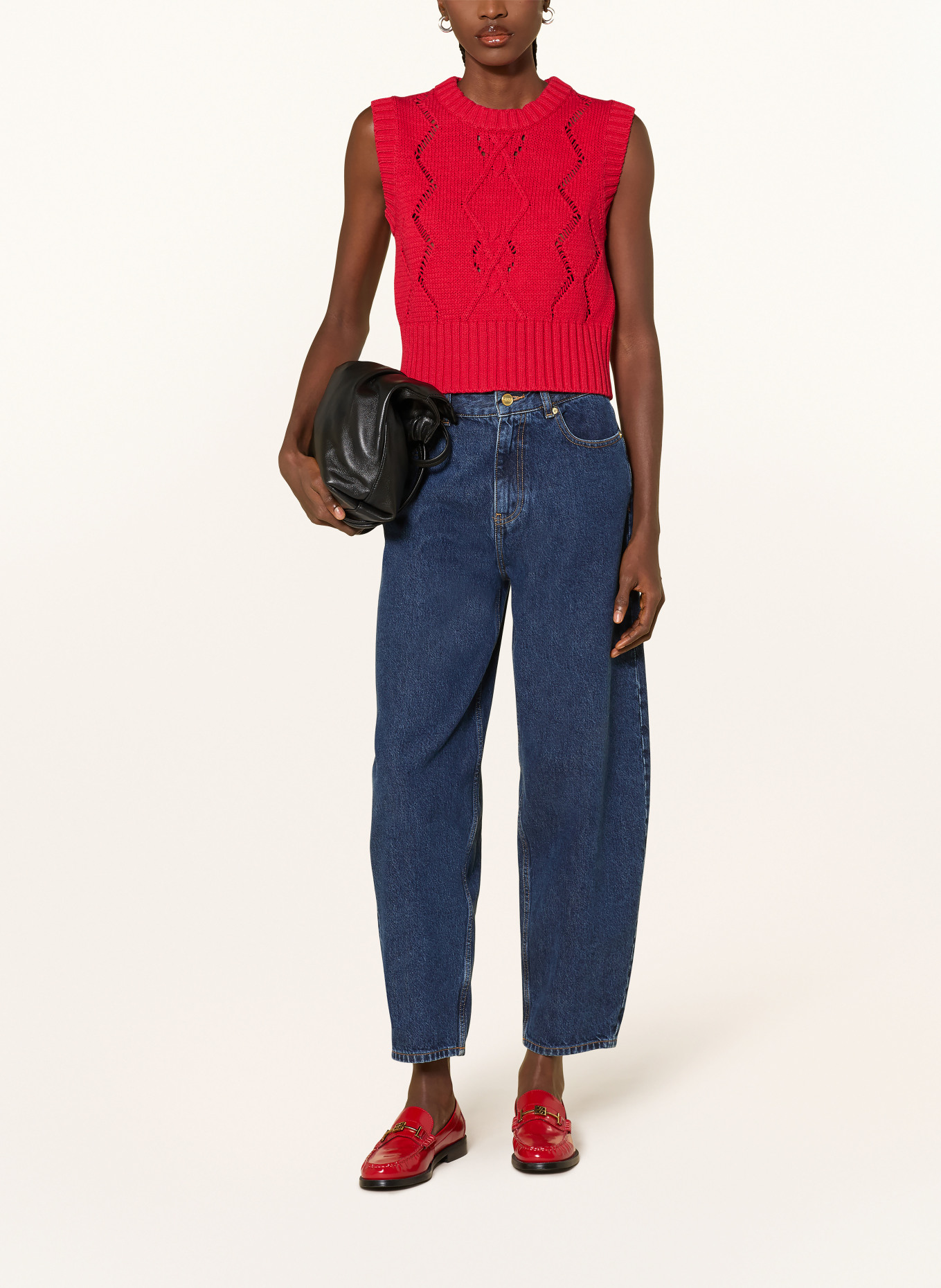 MRS & HUGS sleeveless sweater: RED