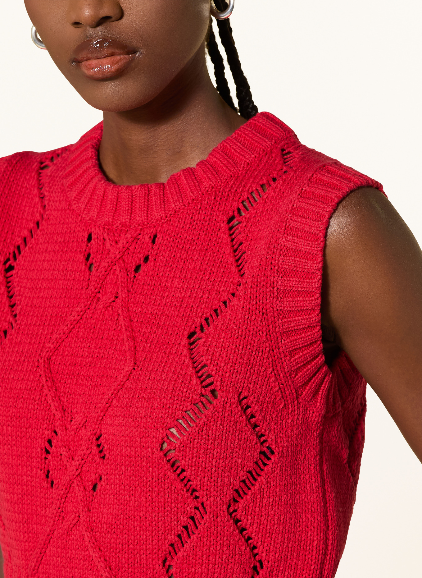 MRS & HUGS sleeveless sweater: RED