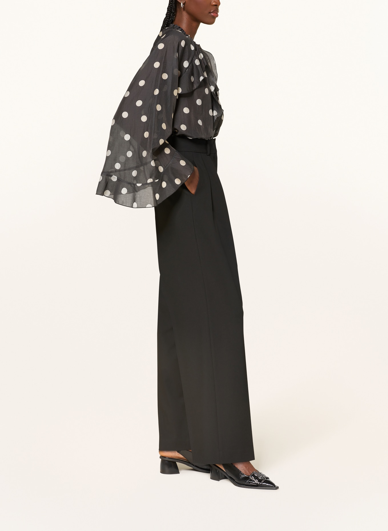 MRS & HUGS Spodnie z materiału typu marlene: CZARNY