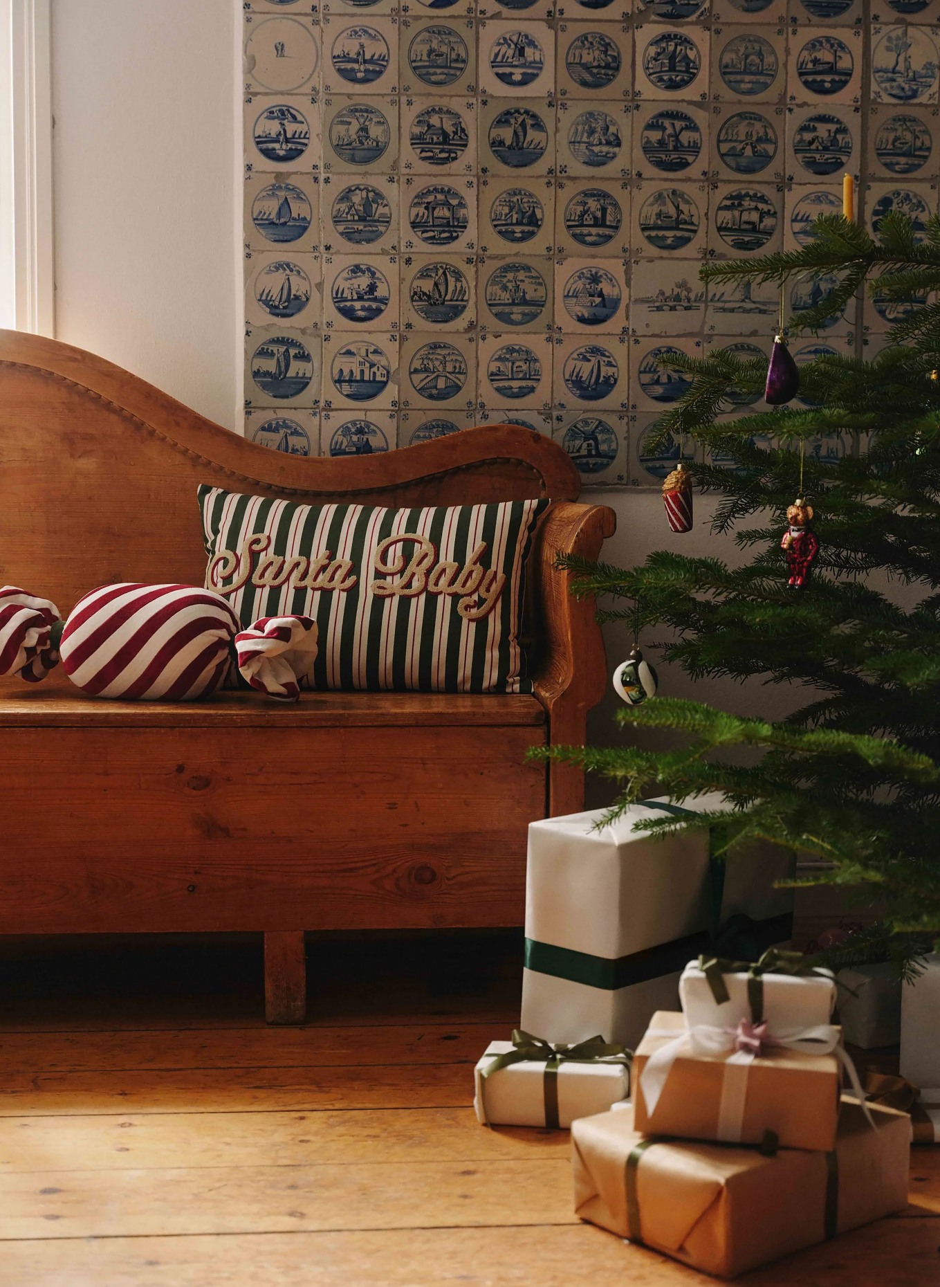 Westwing Collection Poszewka na poduszkę dekoracyjną TALVI: CIEMNOZIELONY / BEŻOWY / BIAŁY