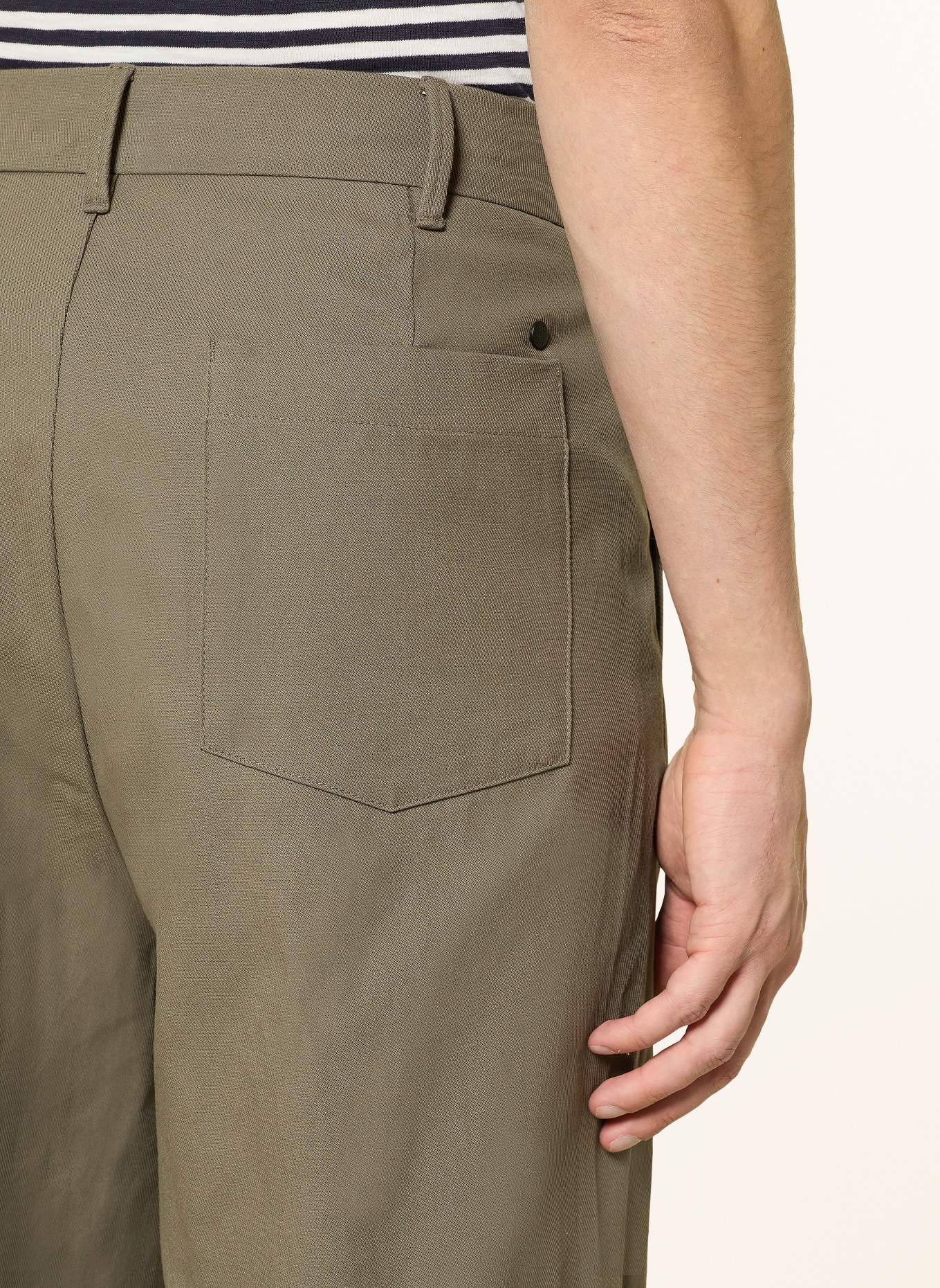 CLOSED Chino BLOMBERG Straight Fit: OLIJF