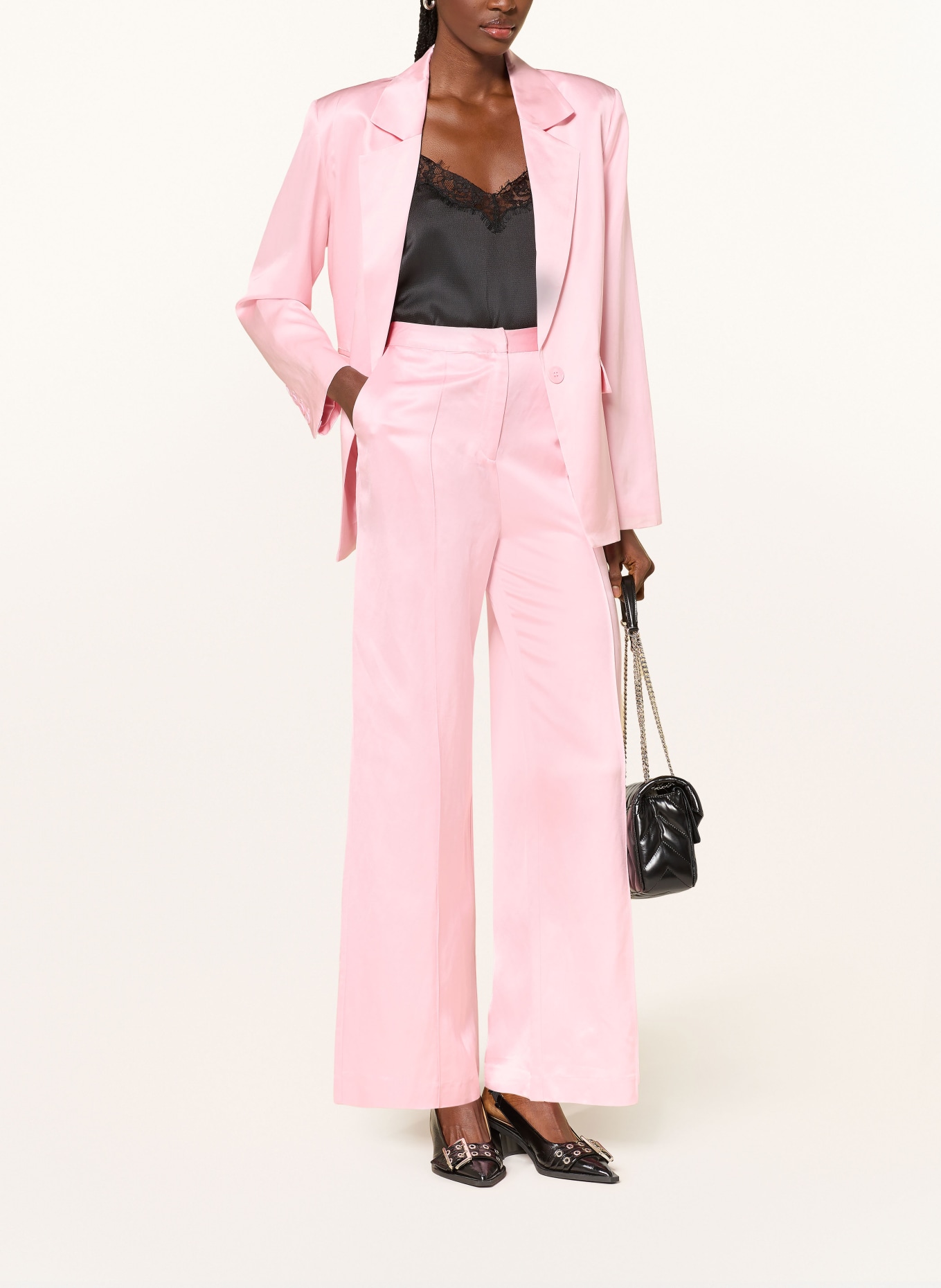 MRS & HUGS Marlenehose aus Satin: HELLROSA