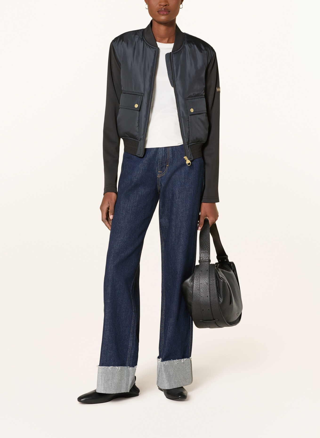 BARBOUR INTERNATIONAL Bunda EMERSON z kombinace materiálů: ČERNÁ / ZLATÁ