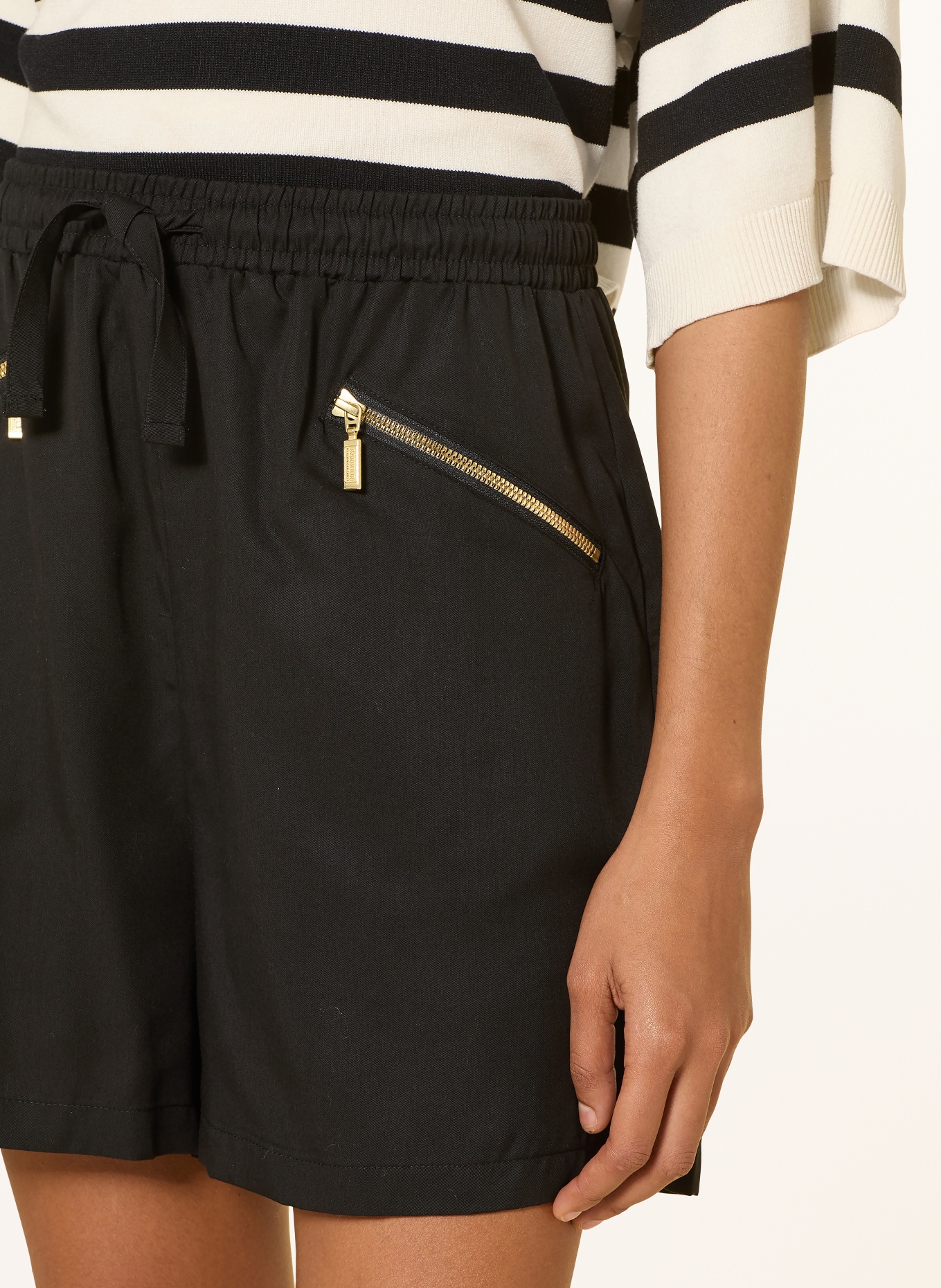 BARBOUR INTERNATIONAL Short BRIANNA: NOIR