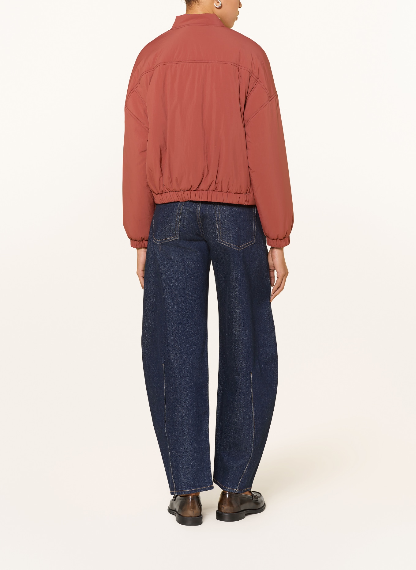 ICHI Bunda IHJOKURA: TMAVĚ ČERVENÁ