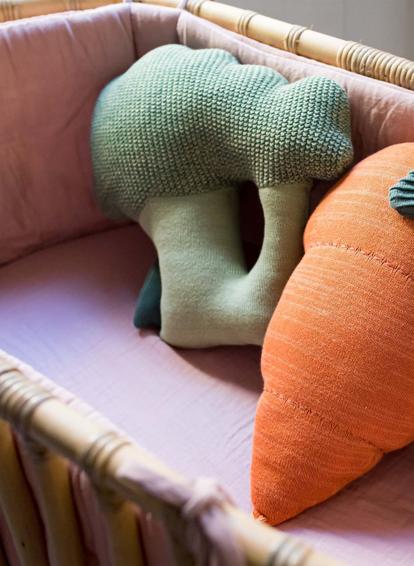 LORENA CANALS Coussin décoratif BRUCY THE BROCCOLI: GROEN / VERT