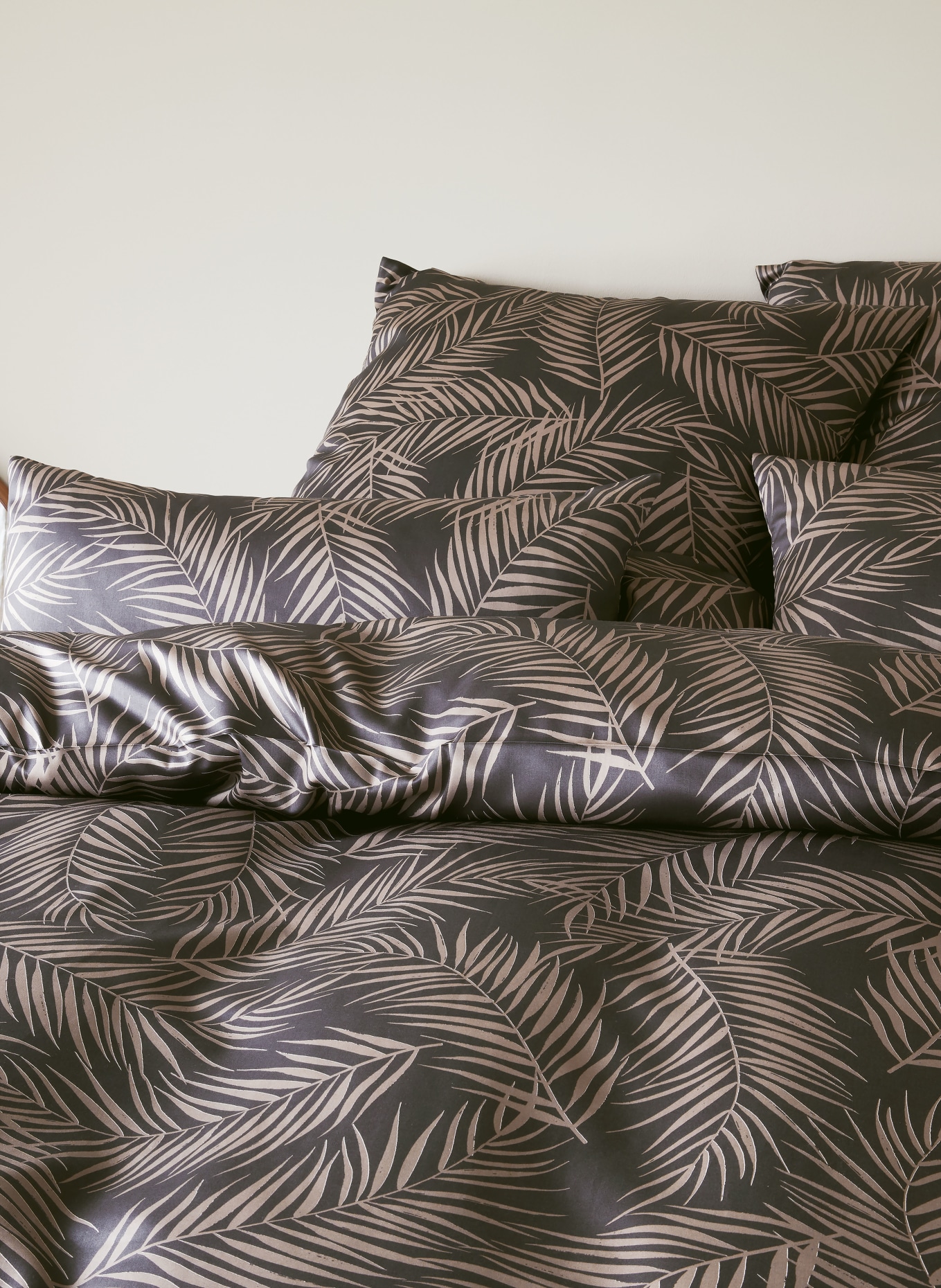 elegante Bettwäsche MAISON LEAVES: ECRU / TAUPE / GRAU