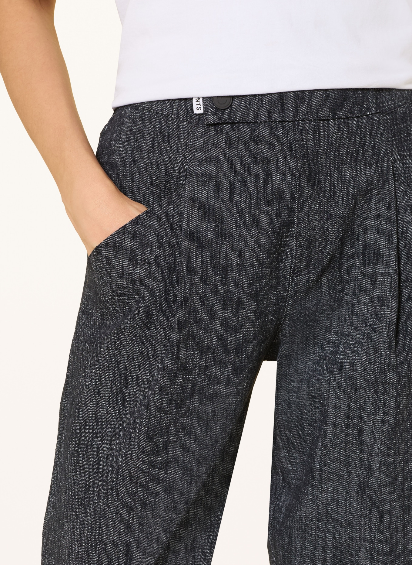 PNTS 7/8 pants THE JINO O: 22 22