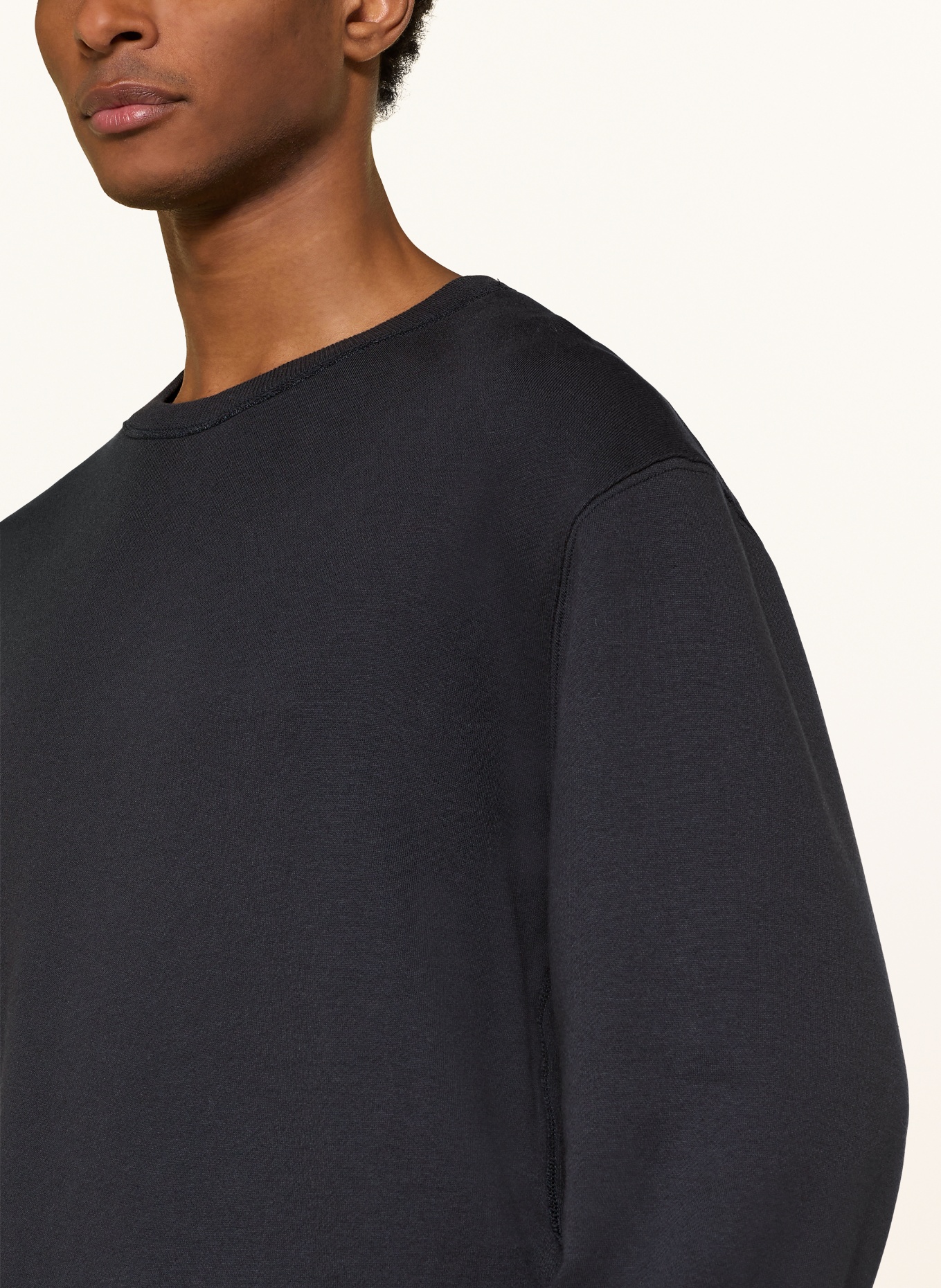 Juvia Sweatshirt ANDREW: DUNKELBLAU