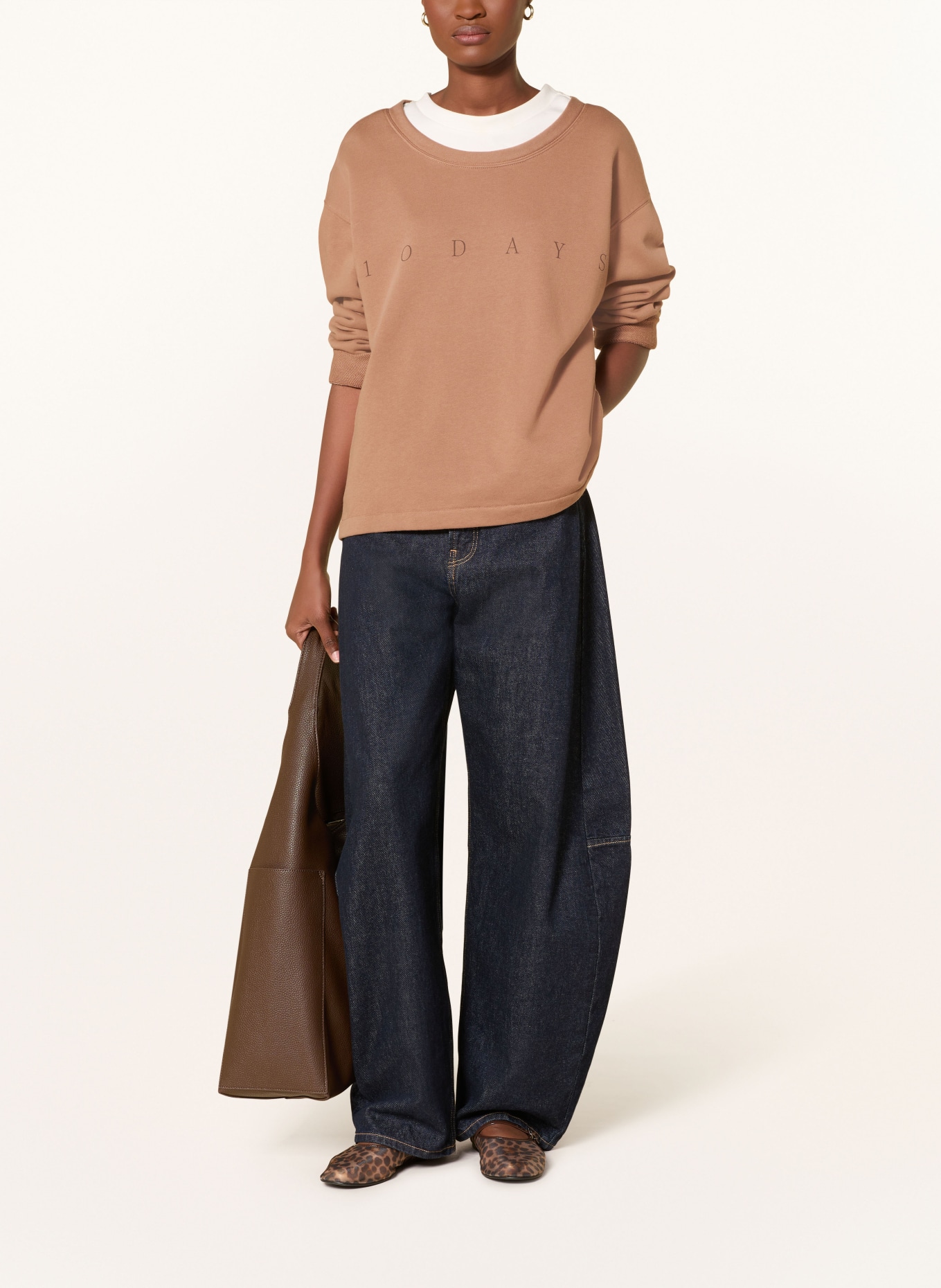 10DAYS Sweatshirt: BRAUN