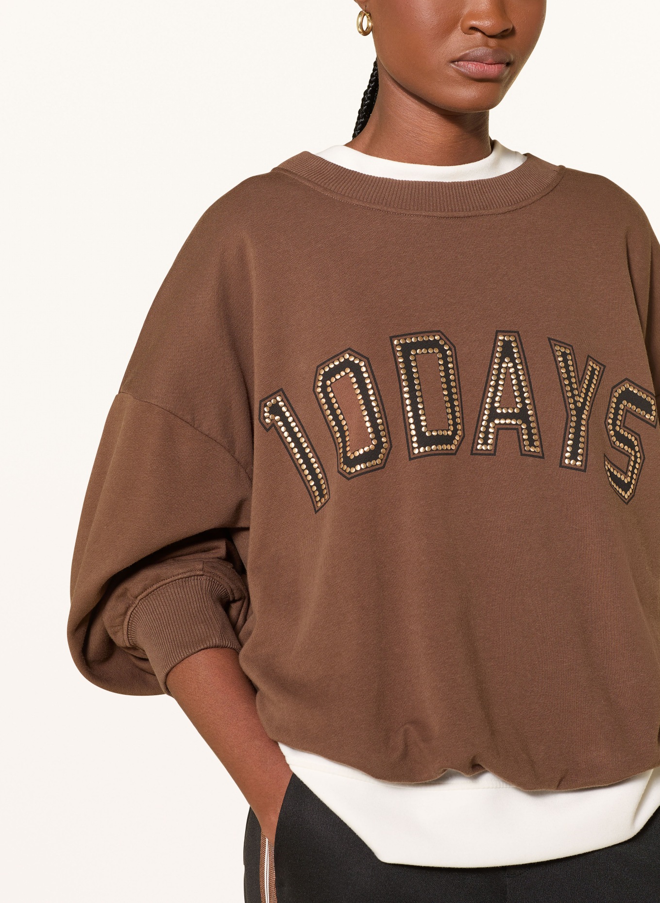 10DAYS Sweatshirt mit Nieten: BRAUN