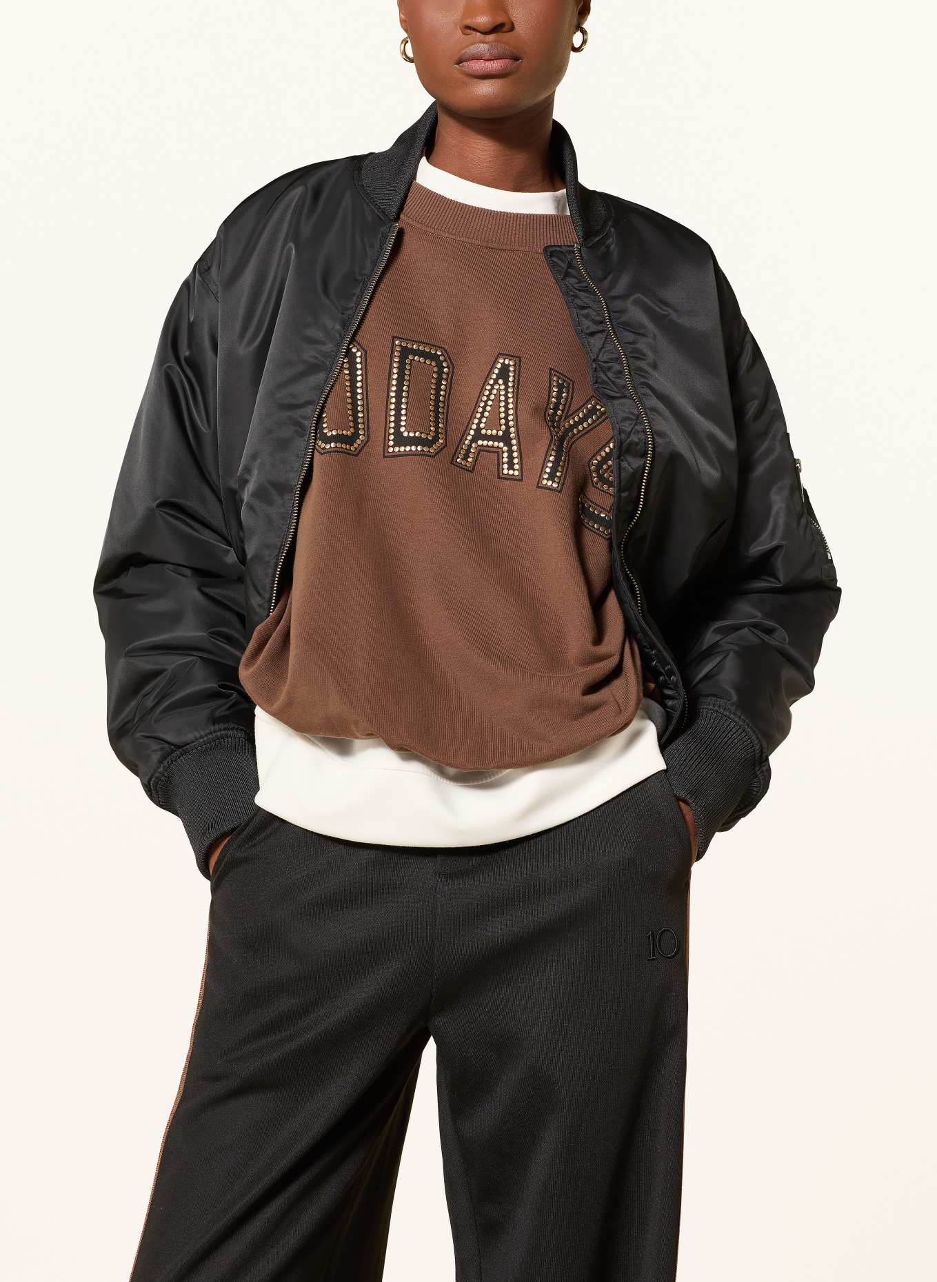 10DAYS Sweatshirt mit Nieten: BRAUN