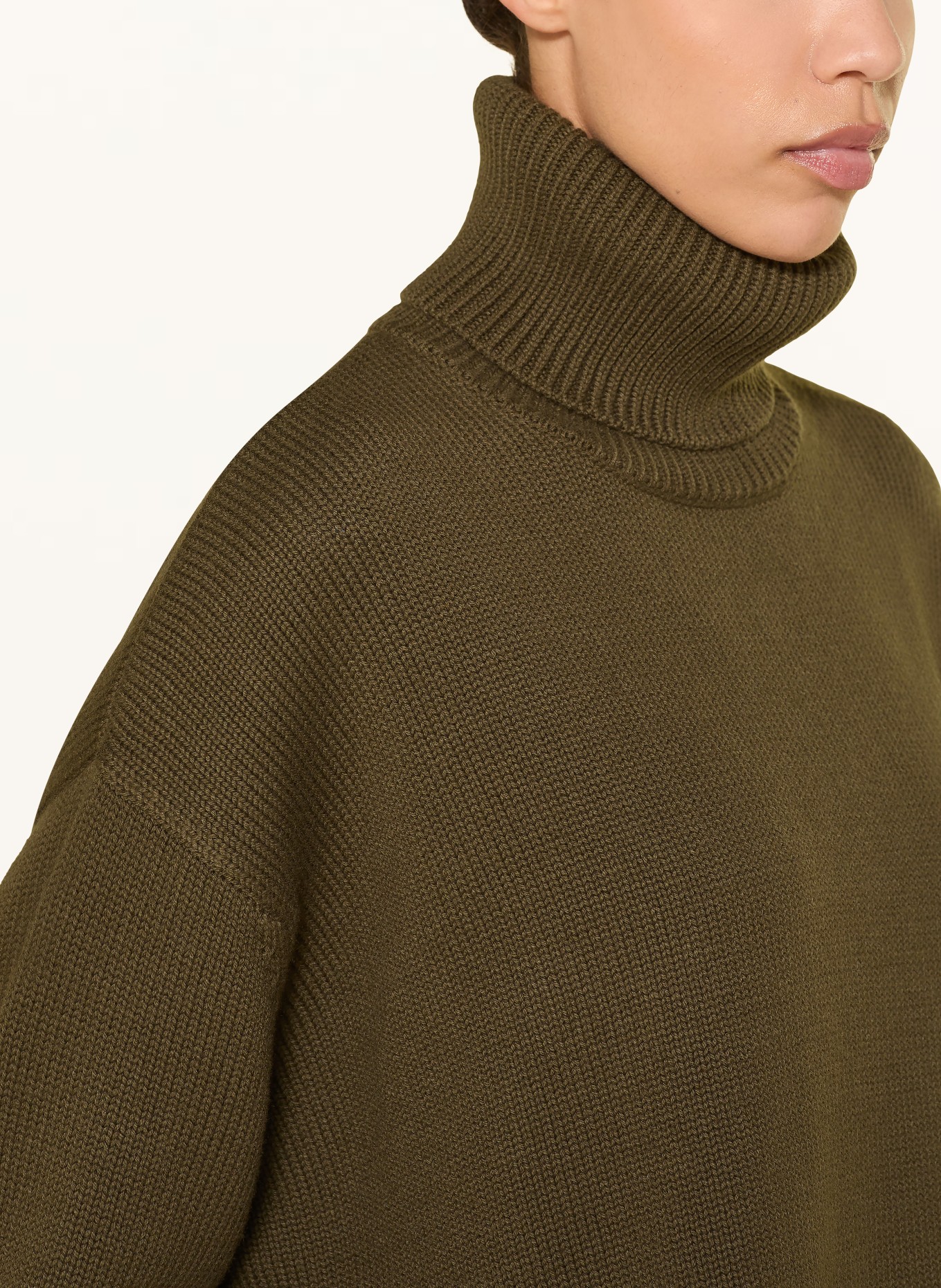 The Frankie Shop Rollkragenpullover RHEA: OLIV