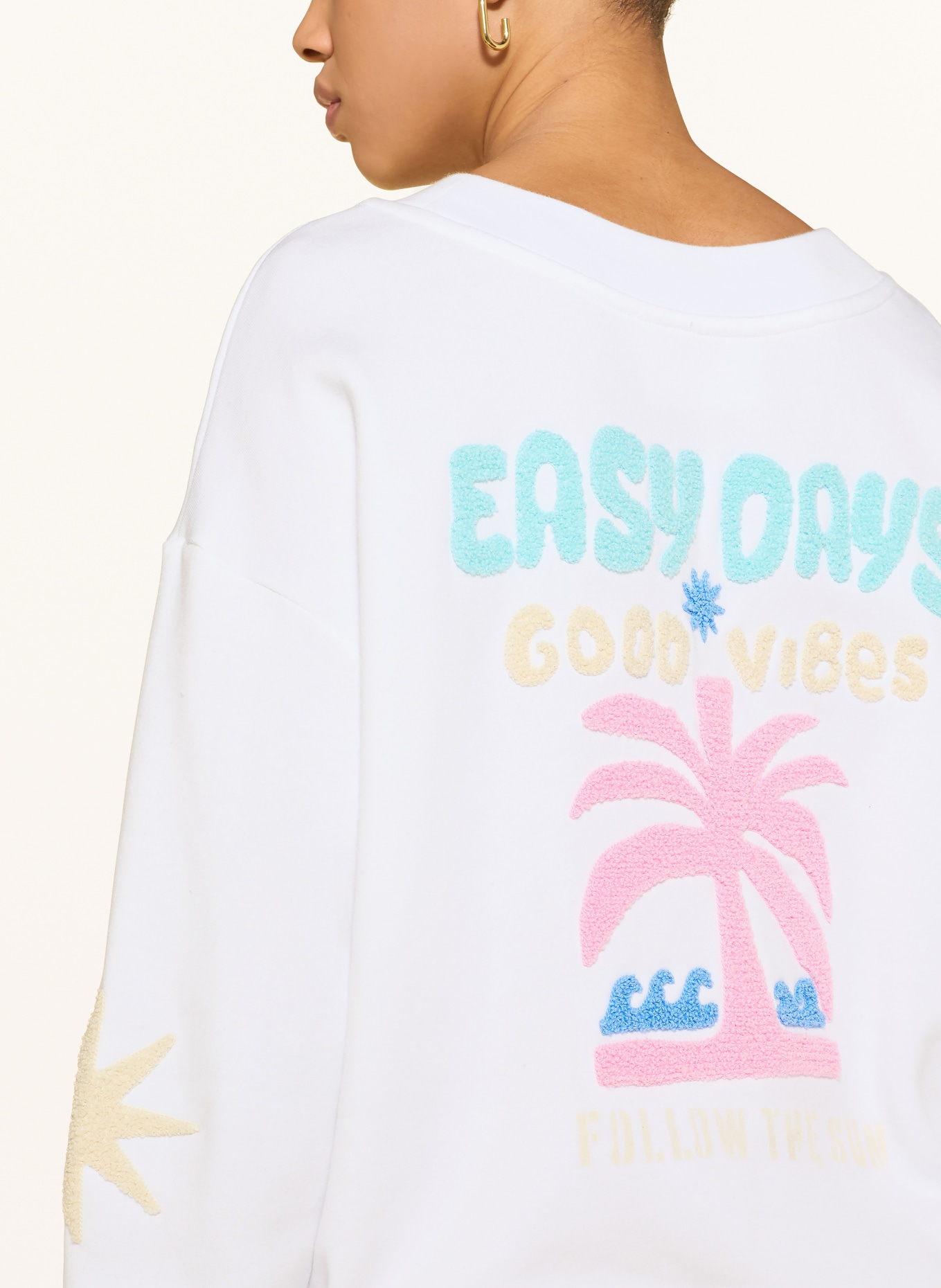 yippie hippie sweatshirt: WHITE