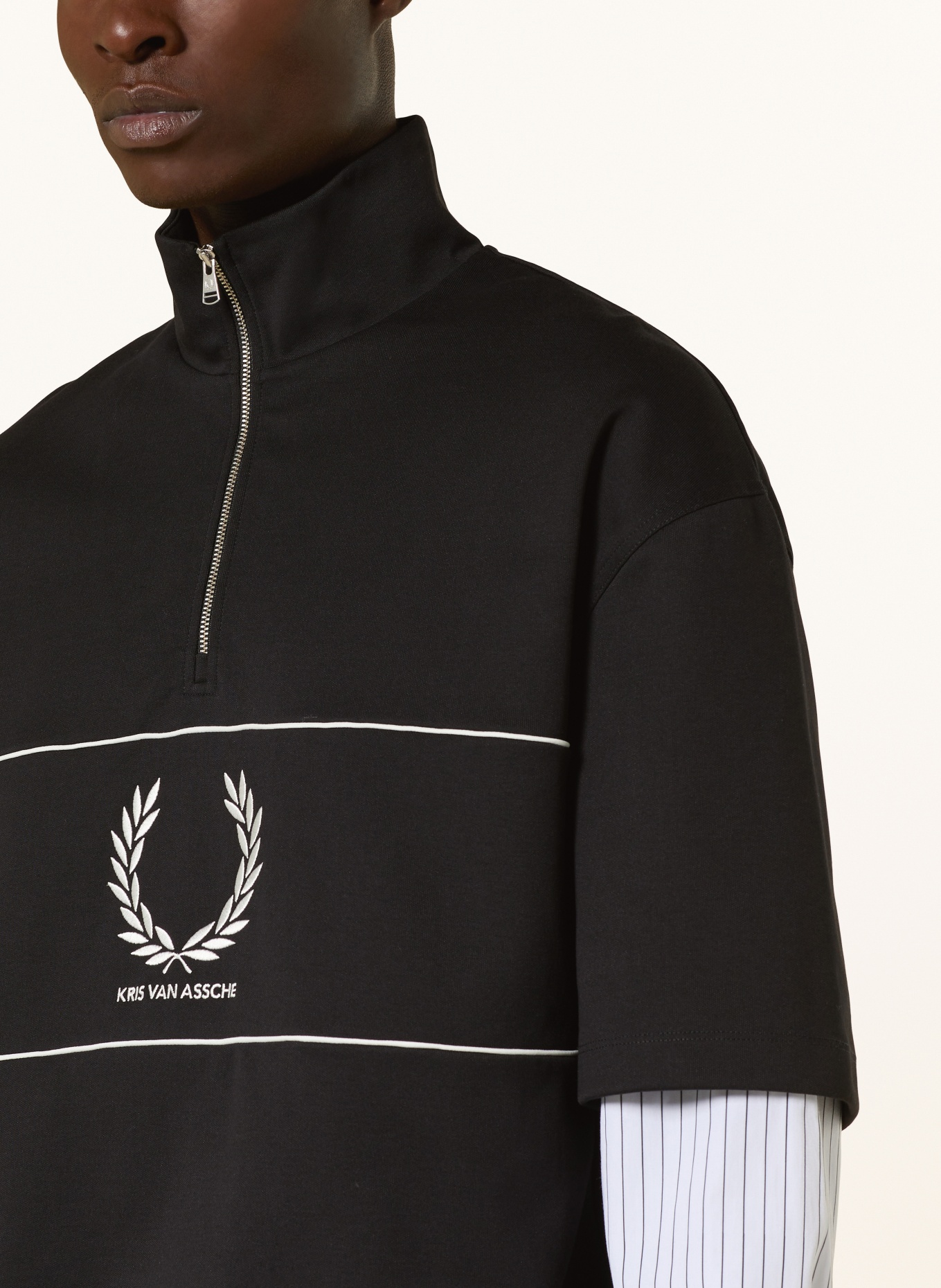 FRED PERRY Sweat-Troyer im Materialmix: SCHWARZ / WEISS