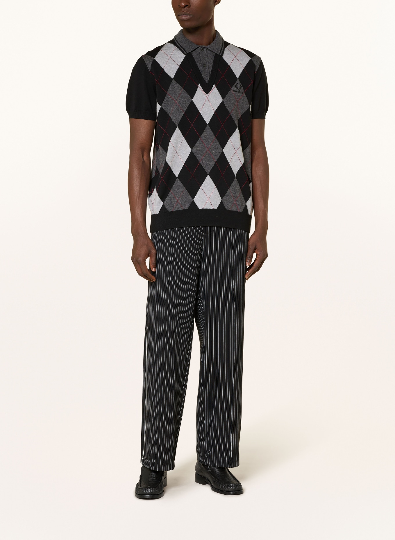 FRED PERRY Pletené polo tričko: ČERNÁ / ŠEDÁ / ČERVENÁ