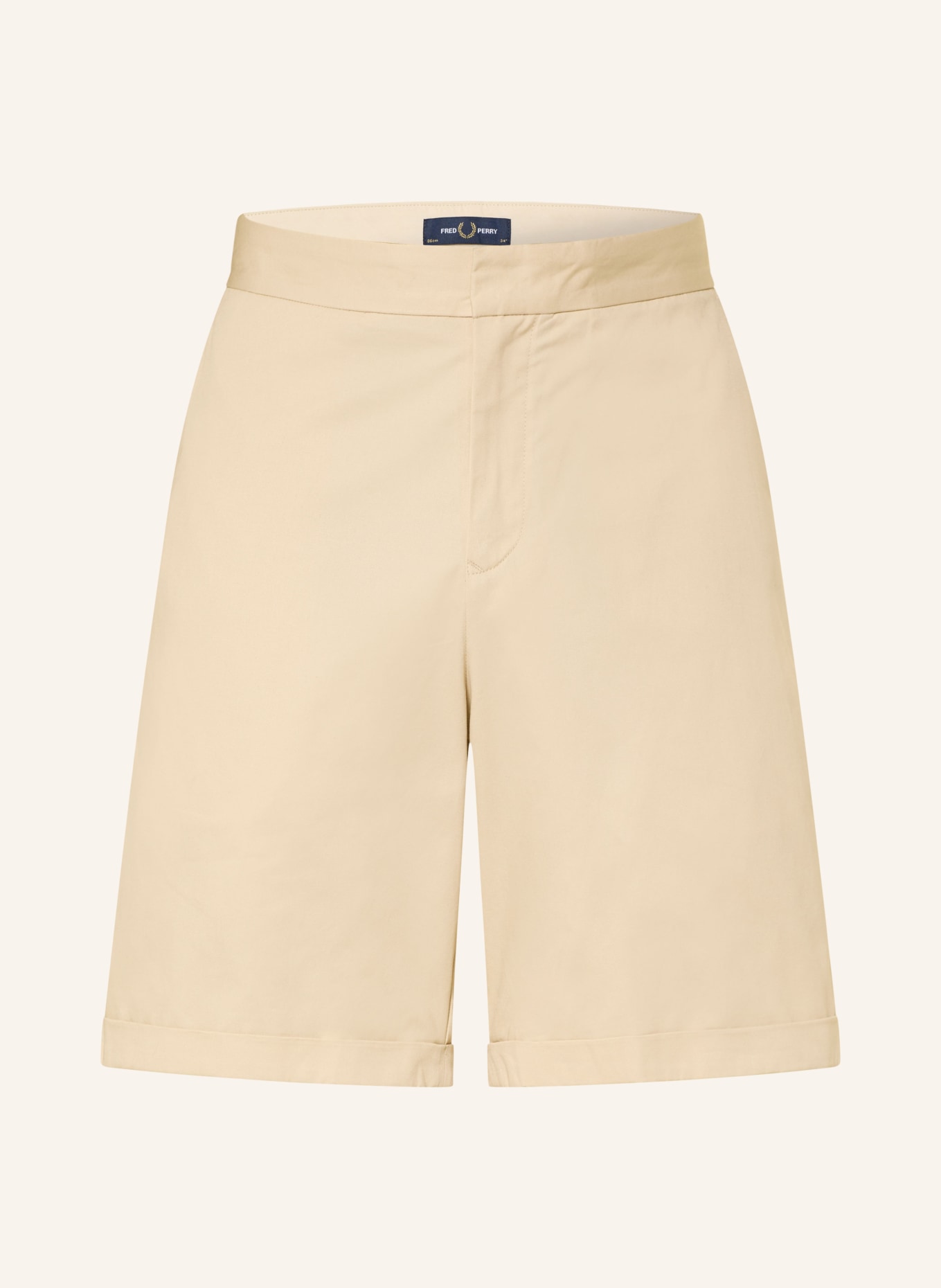FRED PERRY Shorts: CREME