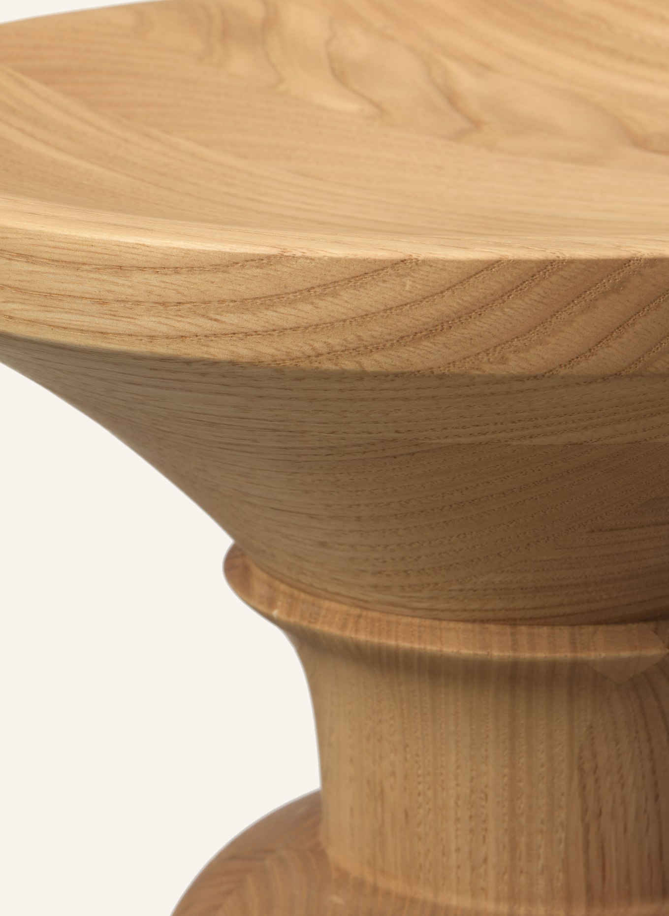 vitra Stolička EAMES STOOL MODEL B: SVĚTLE HNĚDÁ