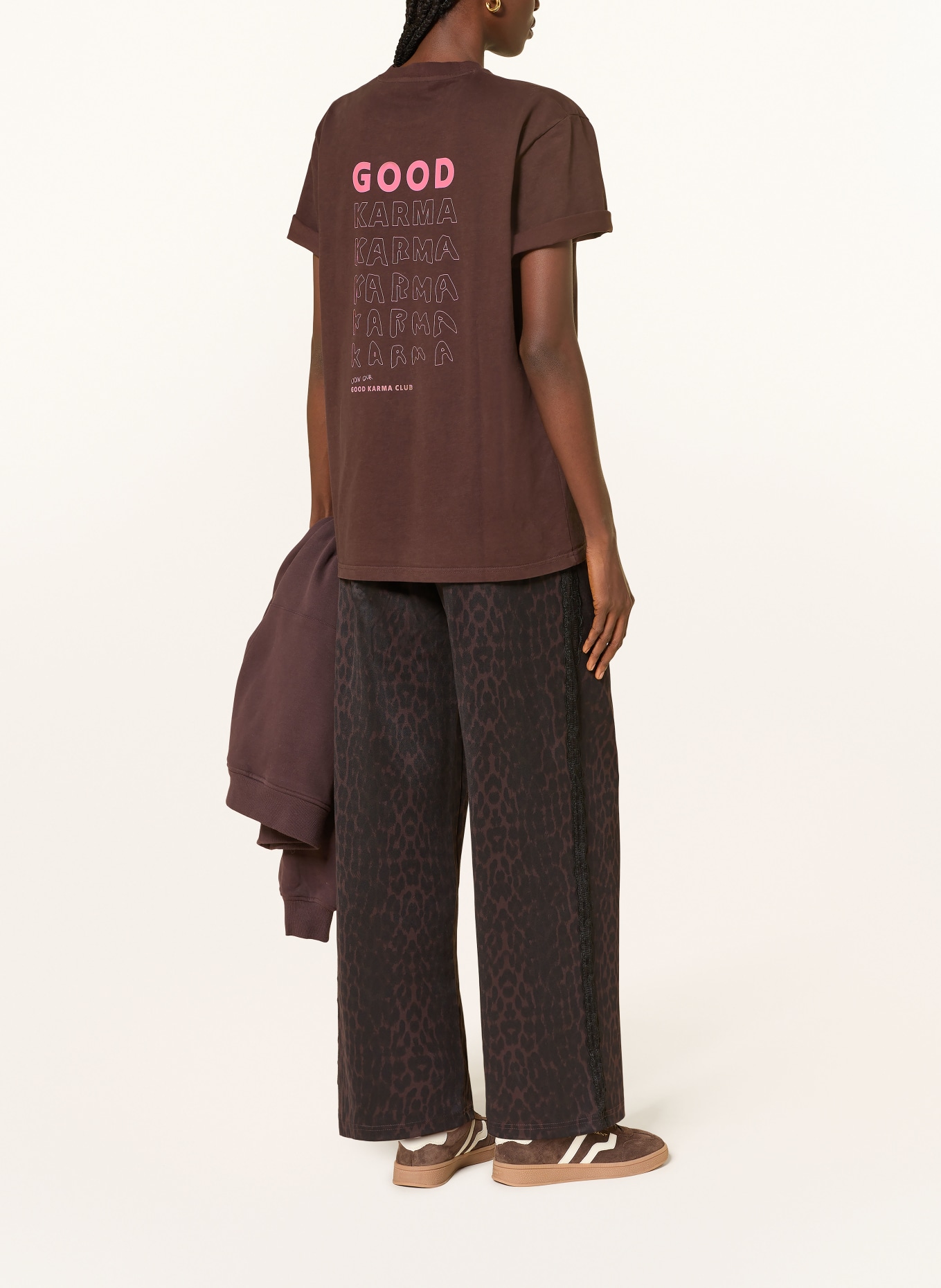 OH APRIL Oversized-Shirt GOOD KARMA: DUNKELBRAUN / PINK