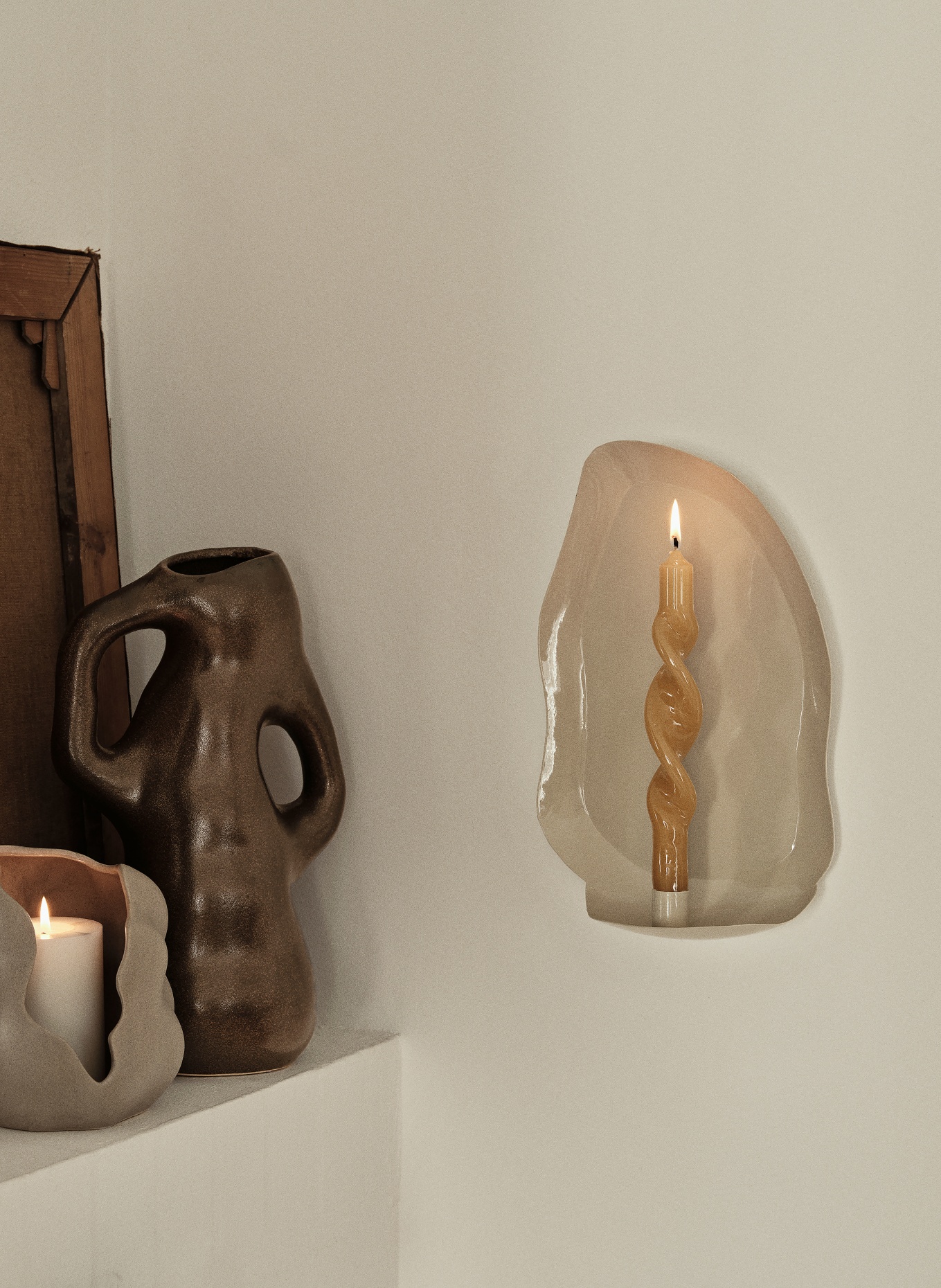 BROSTE COPENHAGEN Váza ISOLDE: TMAVĚ HNĚDÁ