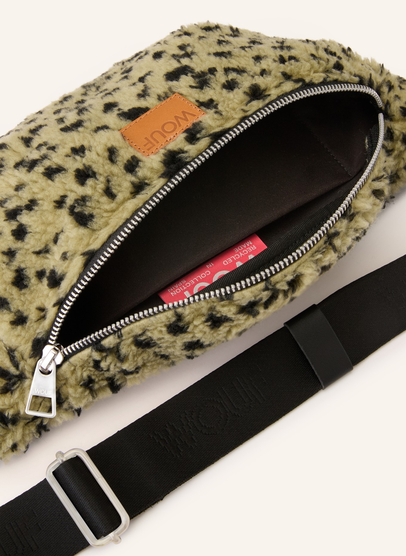 WOUF OLIVIA belt bag: LIGHT GREEN / BLACK