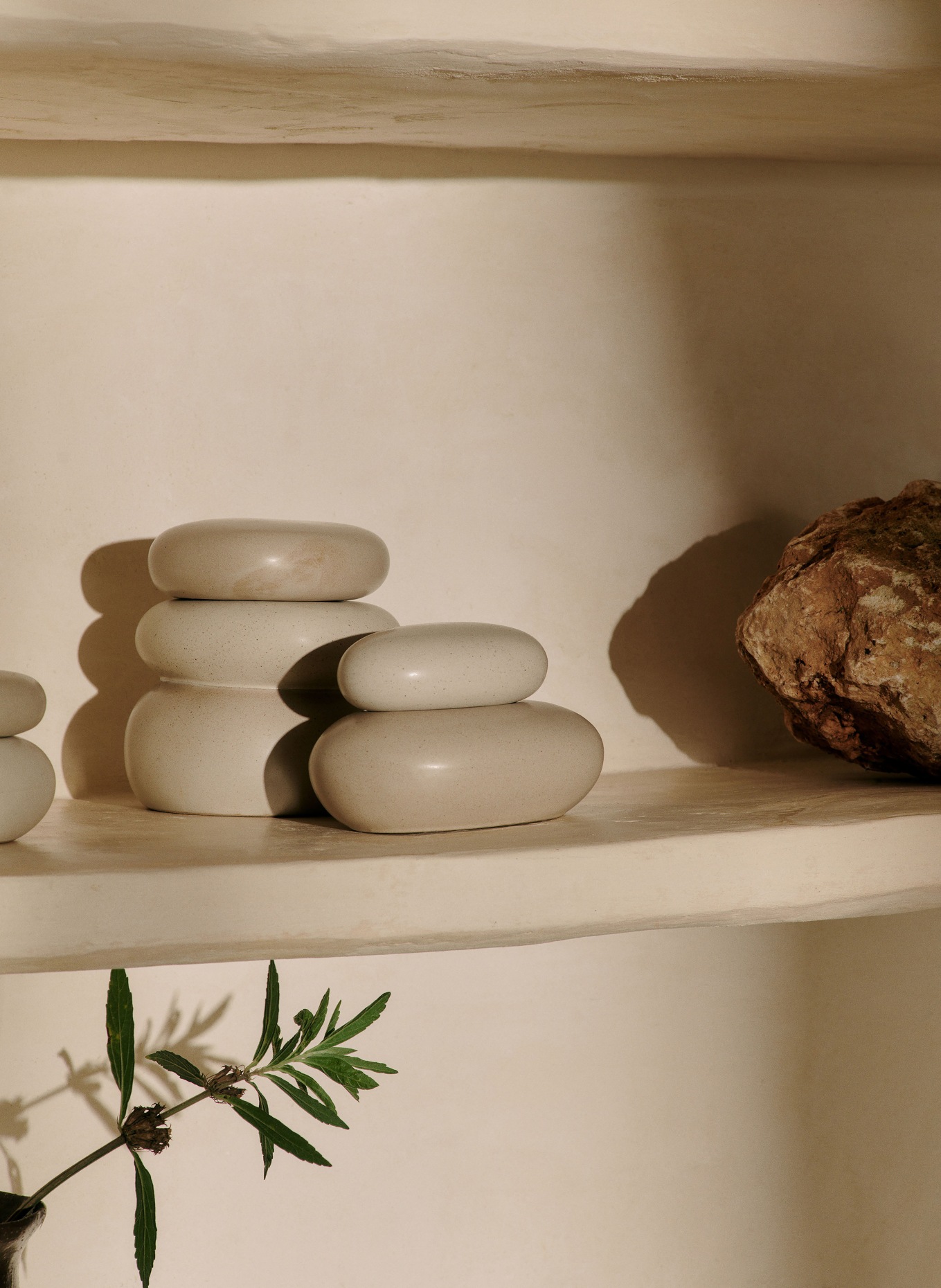 Ferm LIVING Pojemnik do przechowywania PEPPLE MEDIUM: BEŻOWY / JASNOBRĄZOWY