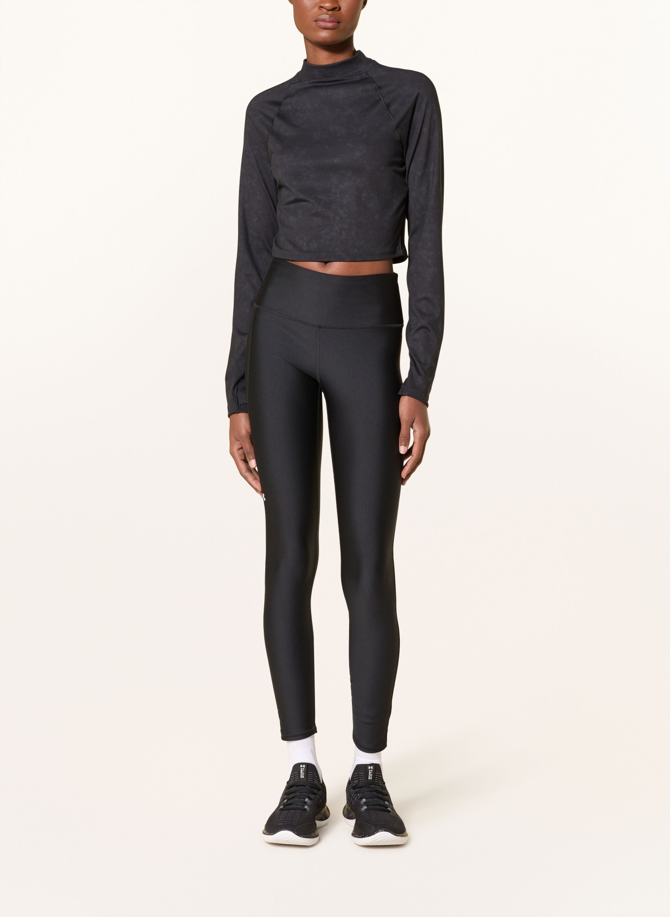 UNDER ARMOUR Longsleeve UA MERIDIAN: GRAU