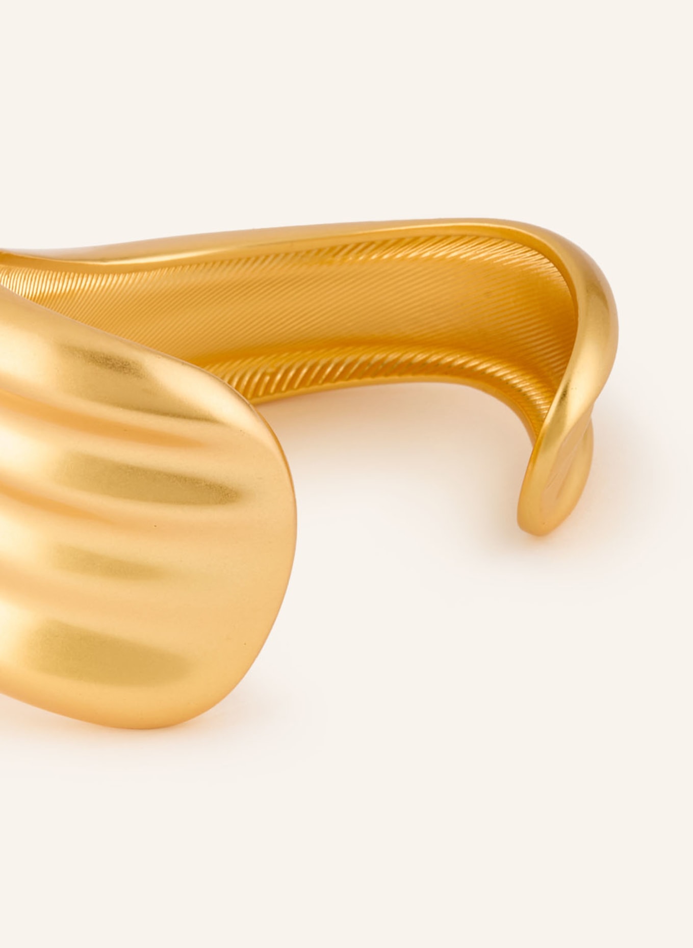 REISS bangle: GOLD