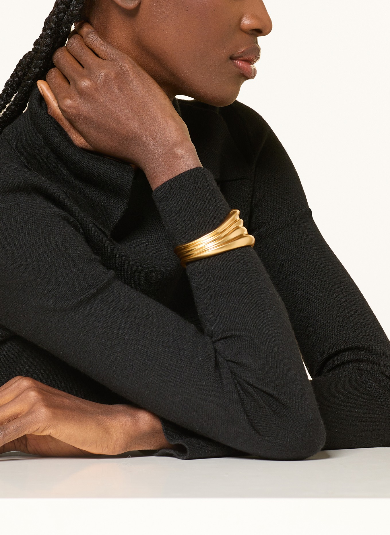REISS bangle: GOLD