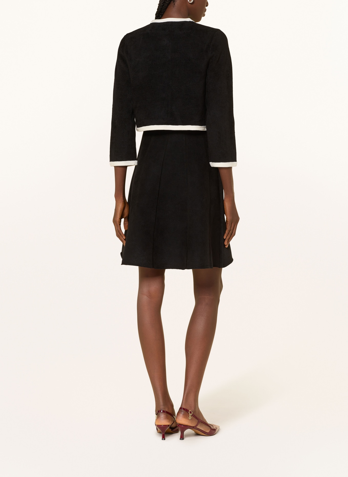 maje Set: Strickjacke und Strickkleid: SCHWARZ