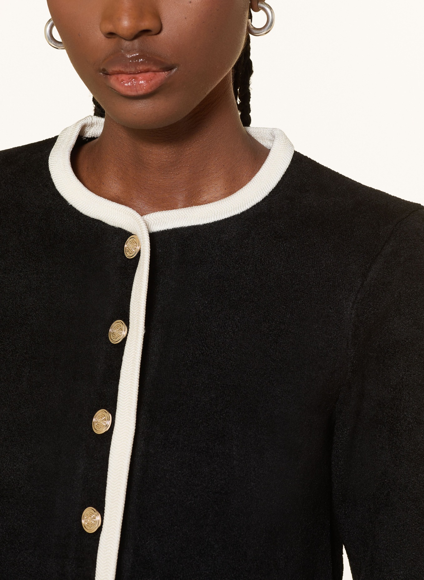 maje Set: Strickjacke und Strickkleid: SCHWARZ