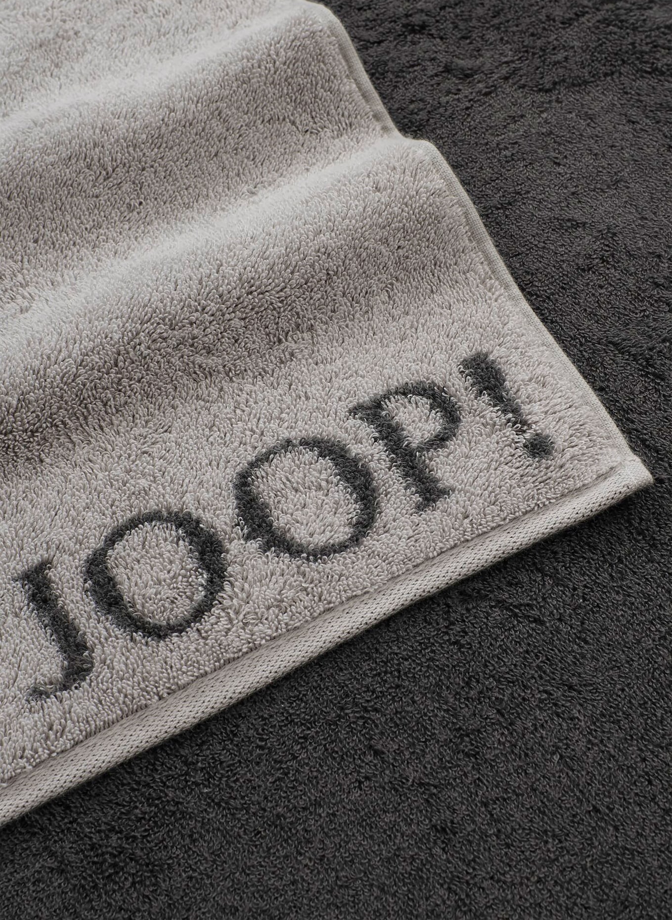 JOOP! Duschtuch: HELLGRAU