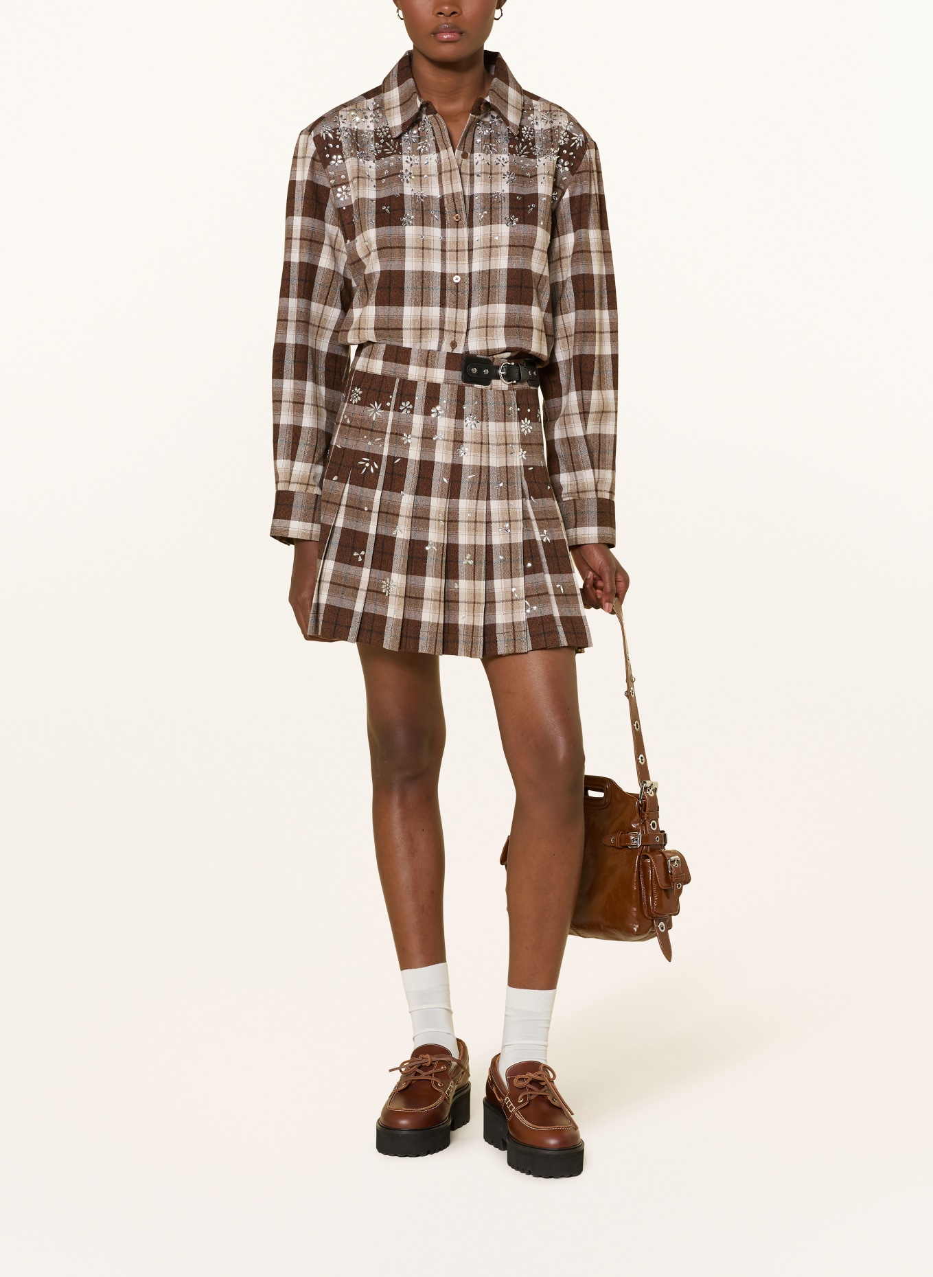 maje Faltenrock mit Schmucksteinen: DUNKELBRAUN / HELLBRAUN / BRAUN