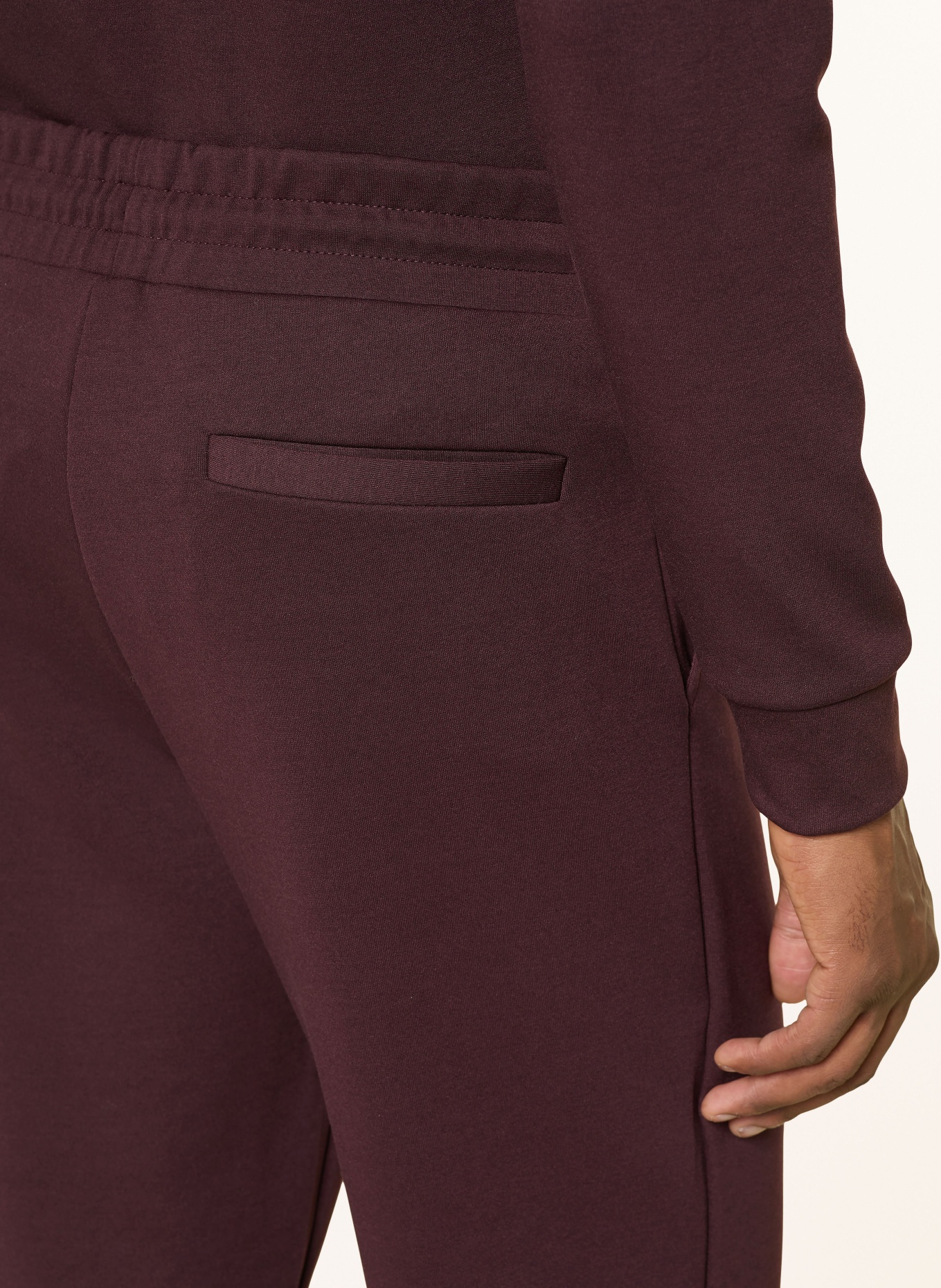 REISS Sweatpants PREMIER: DUNKELROT