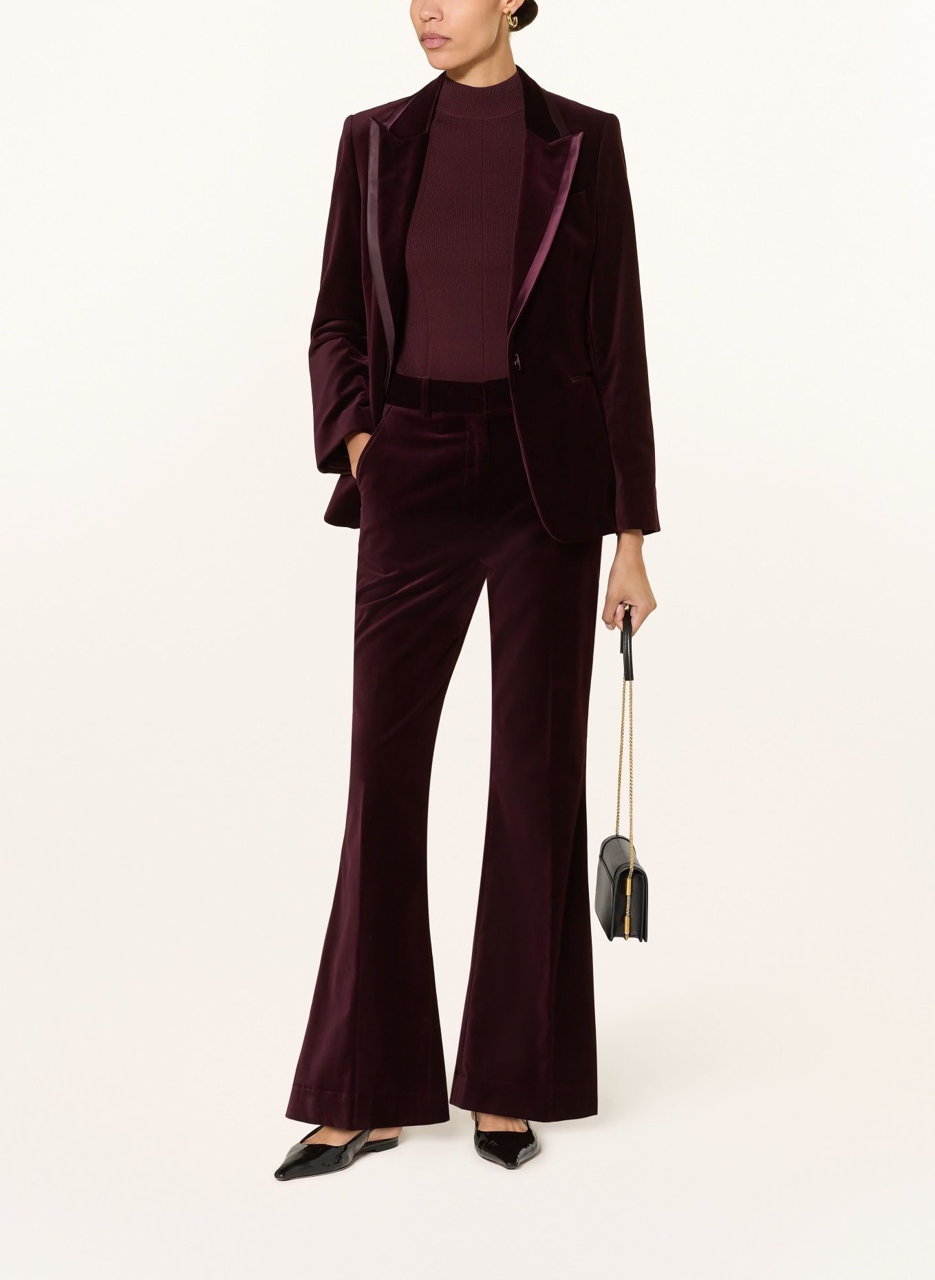 REISS Samthose ELIA mit Galonstreifen: DUNKELLILA