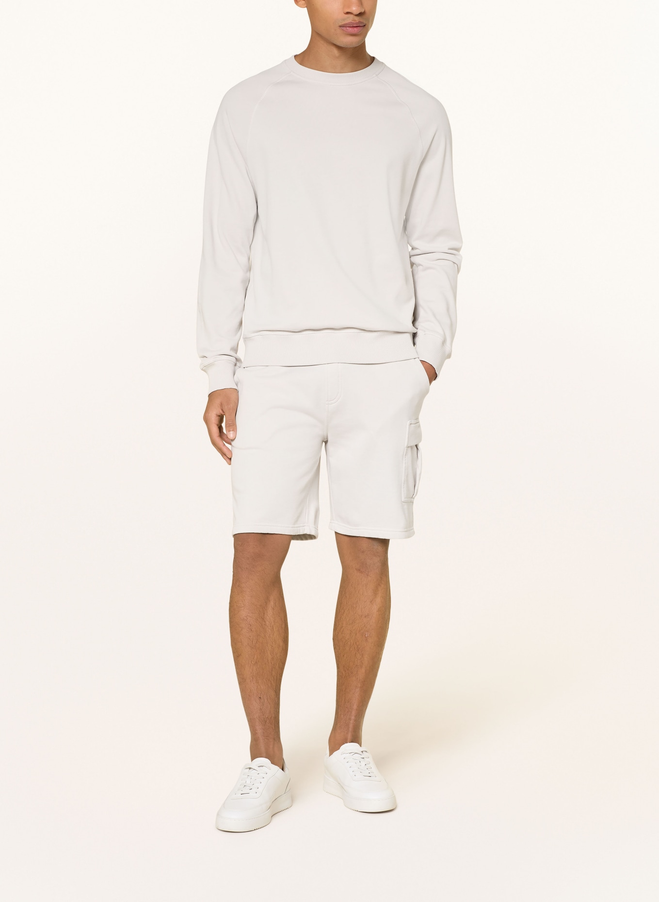 Juvia sweat shorts: LIGHT GRAY