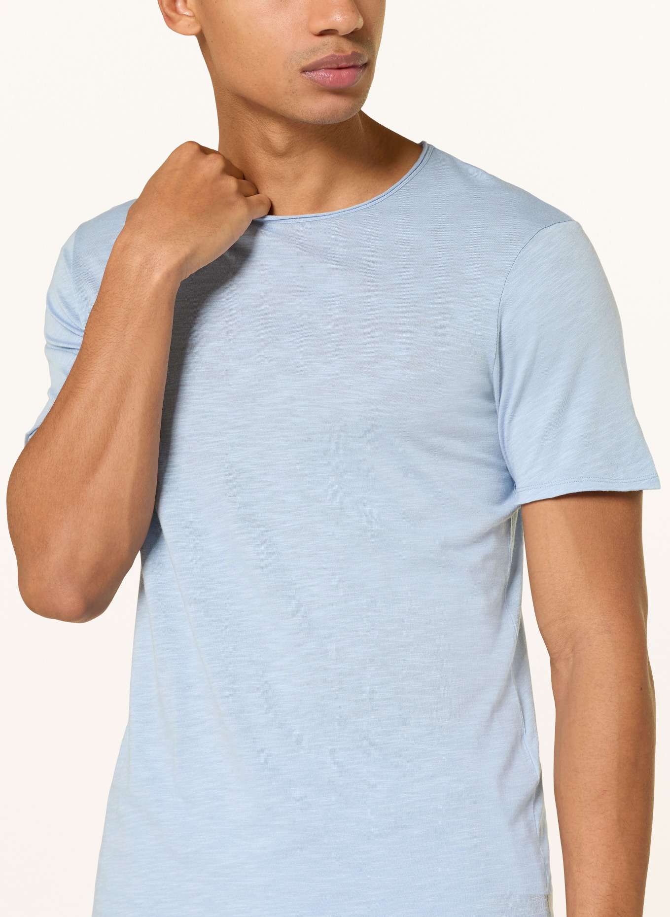 Juvia T-Shirt: HELLBLAU