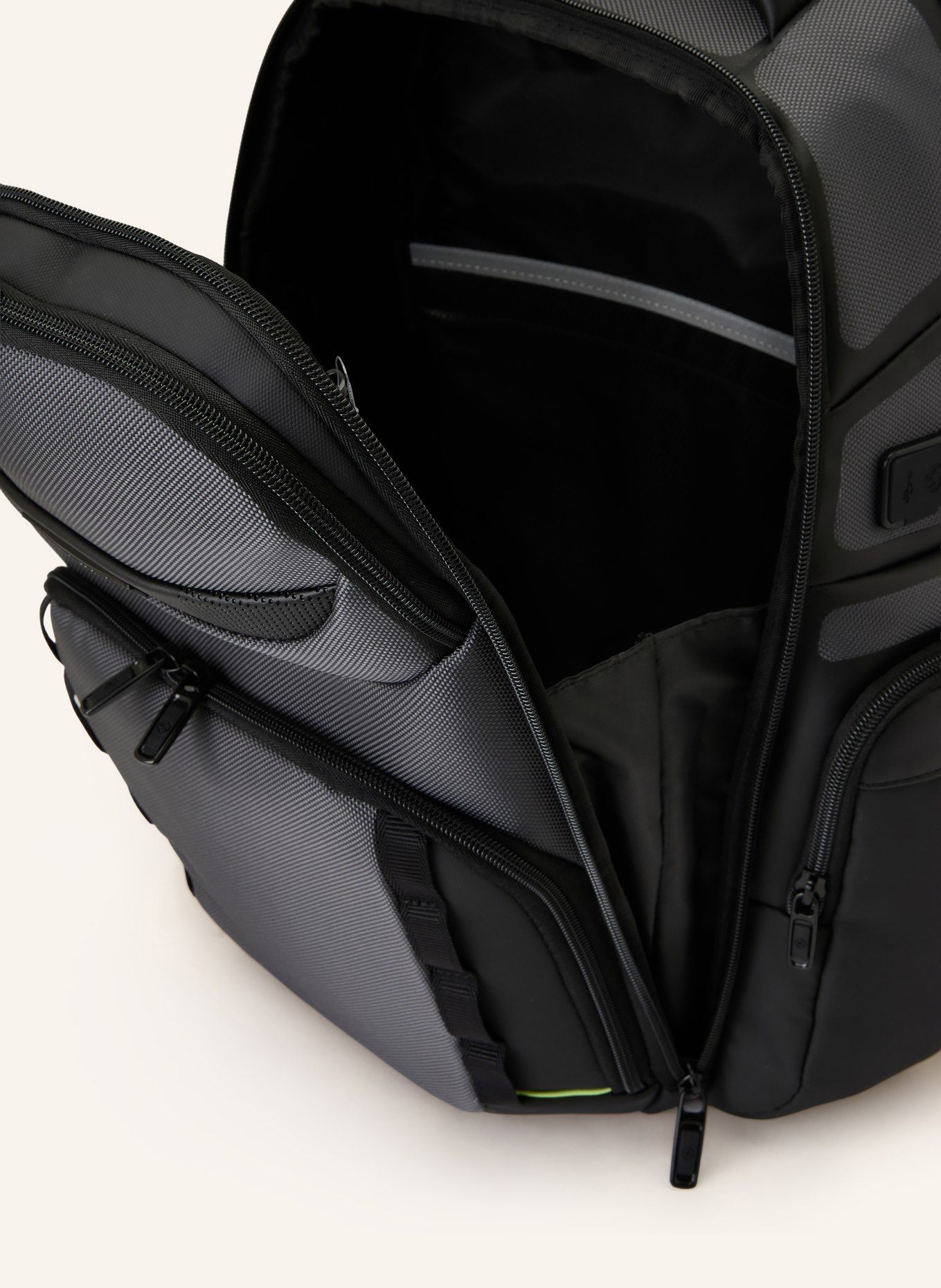 Samsonite Rucksack PRO-DLX 6 26 l mit Laptop-Fach: DUNKELGRAU / SCHWARZ