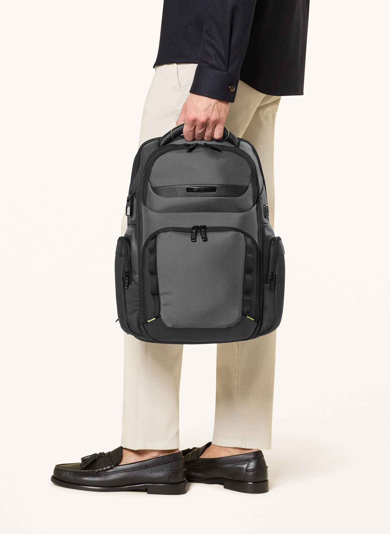 Samsonite Rucksack PRO-DLX 6 26 l mit Laptop-Fach: DUNKELGRAU / SCHWARZ