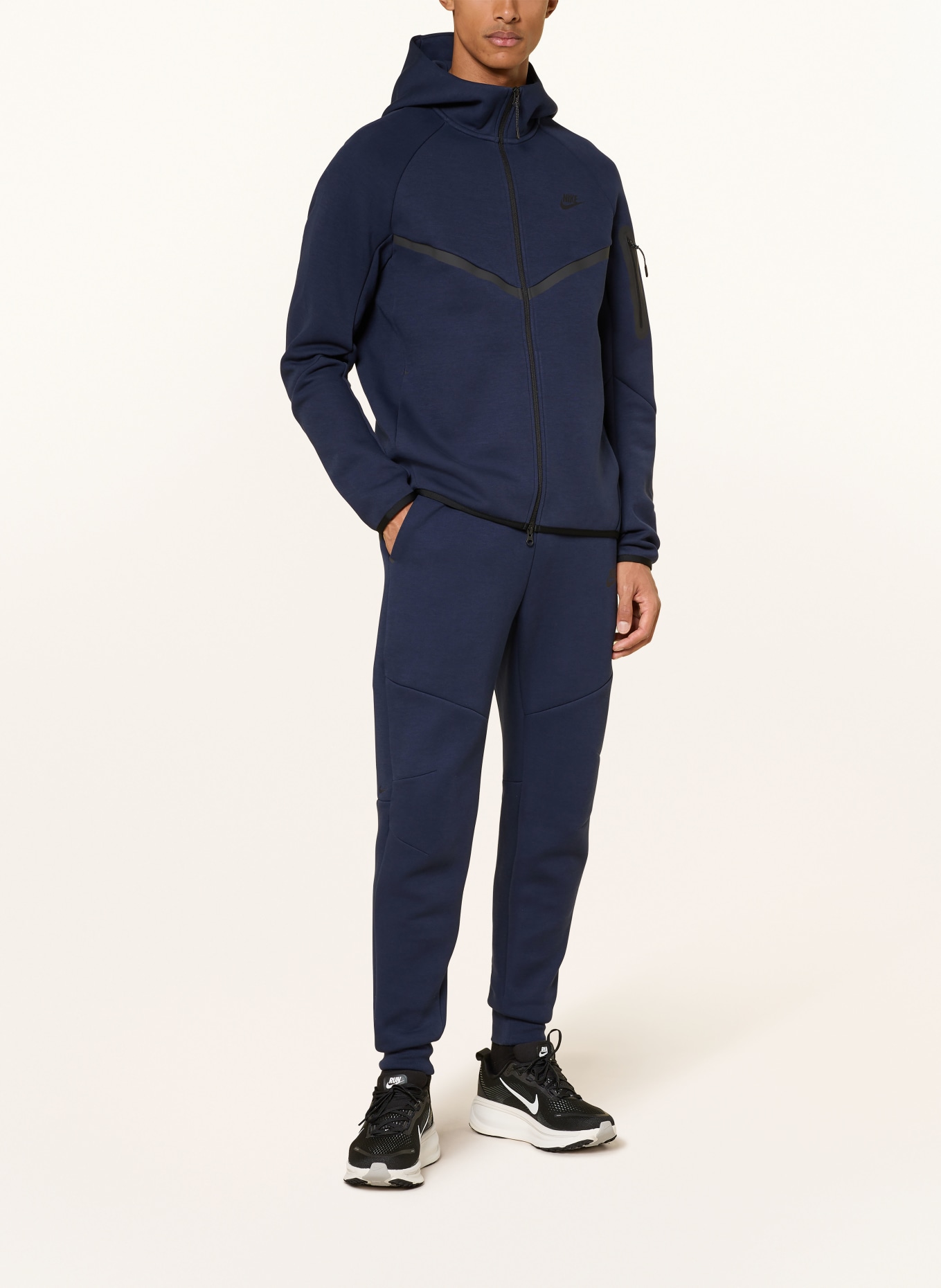 Nike Sweatpants TECH: DUNKELBLAU