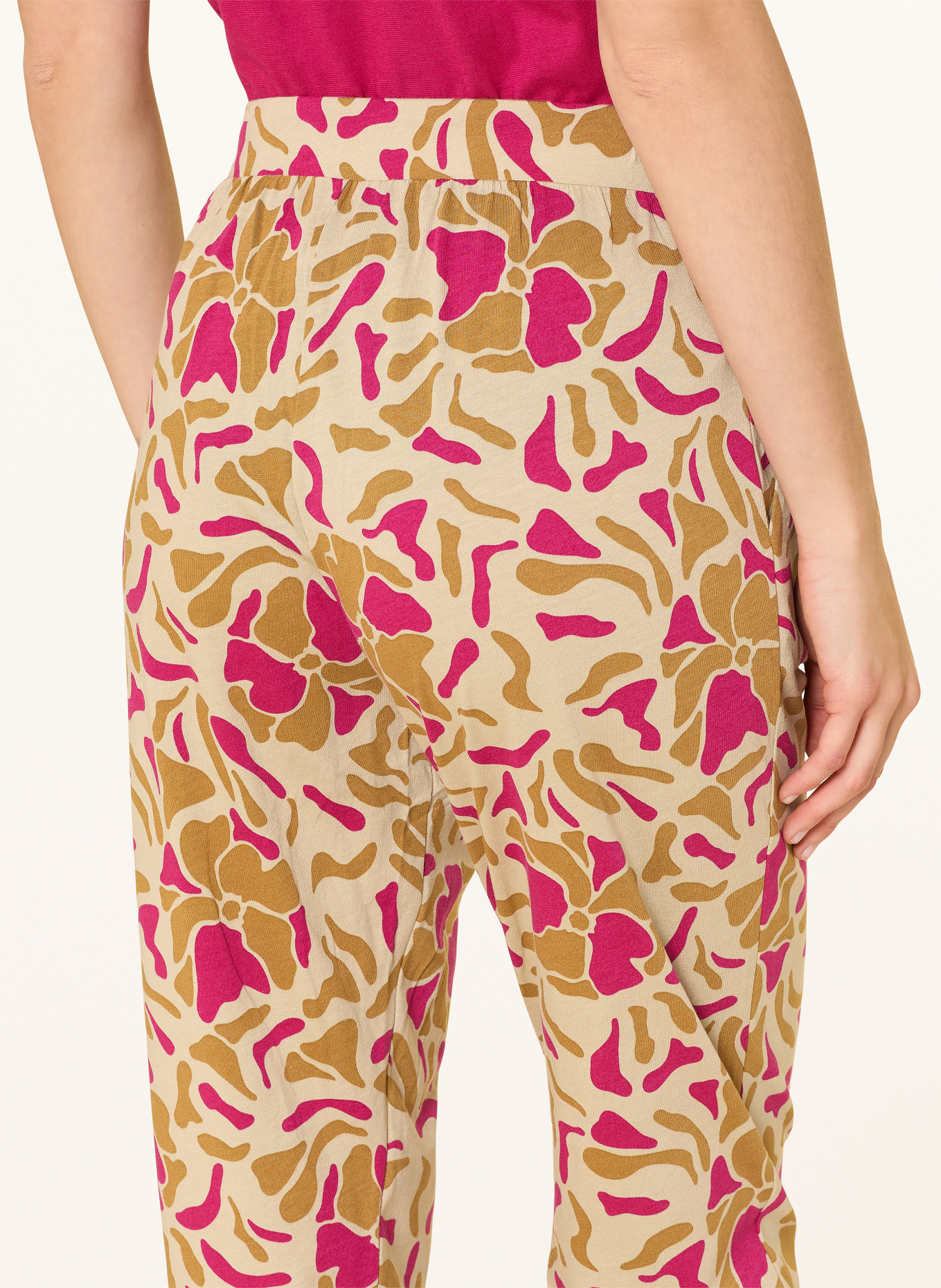 HANRO lounge pants: BEIGE / COGNAC / NEON RED