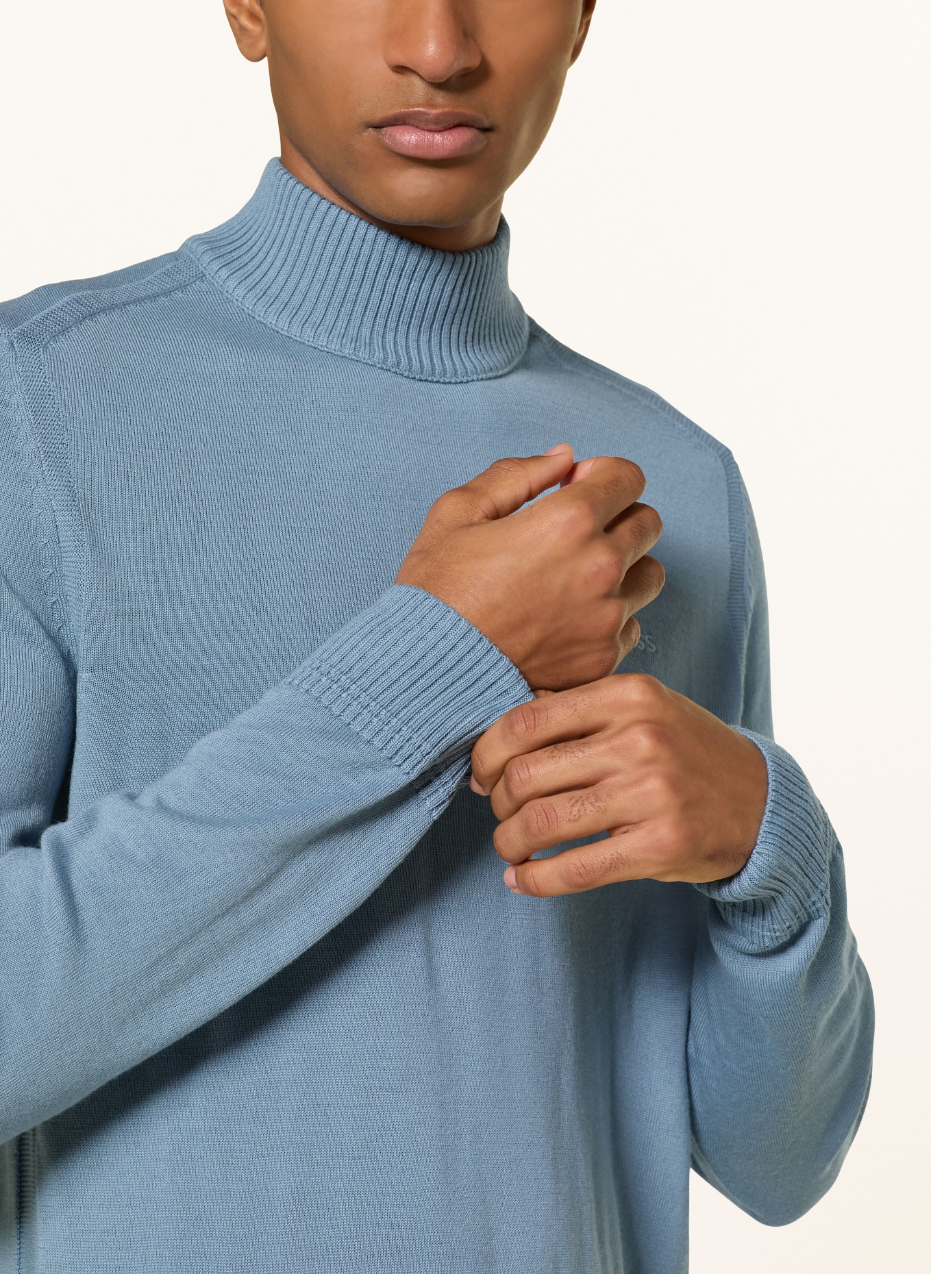 BOSS Pullover AVAC: HELLBLAU