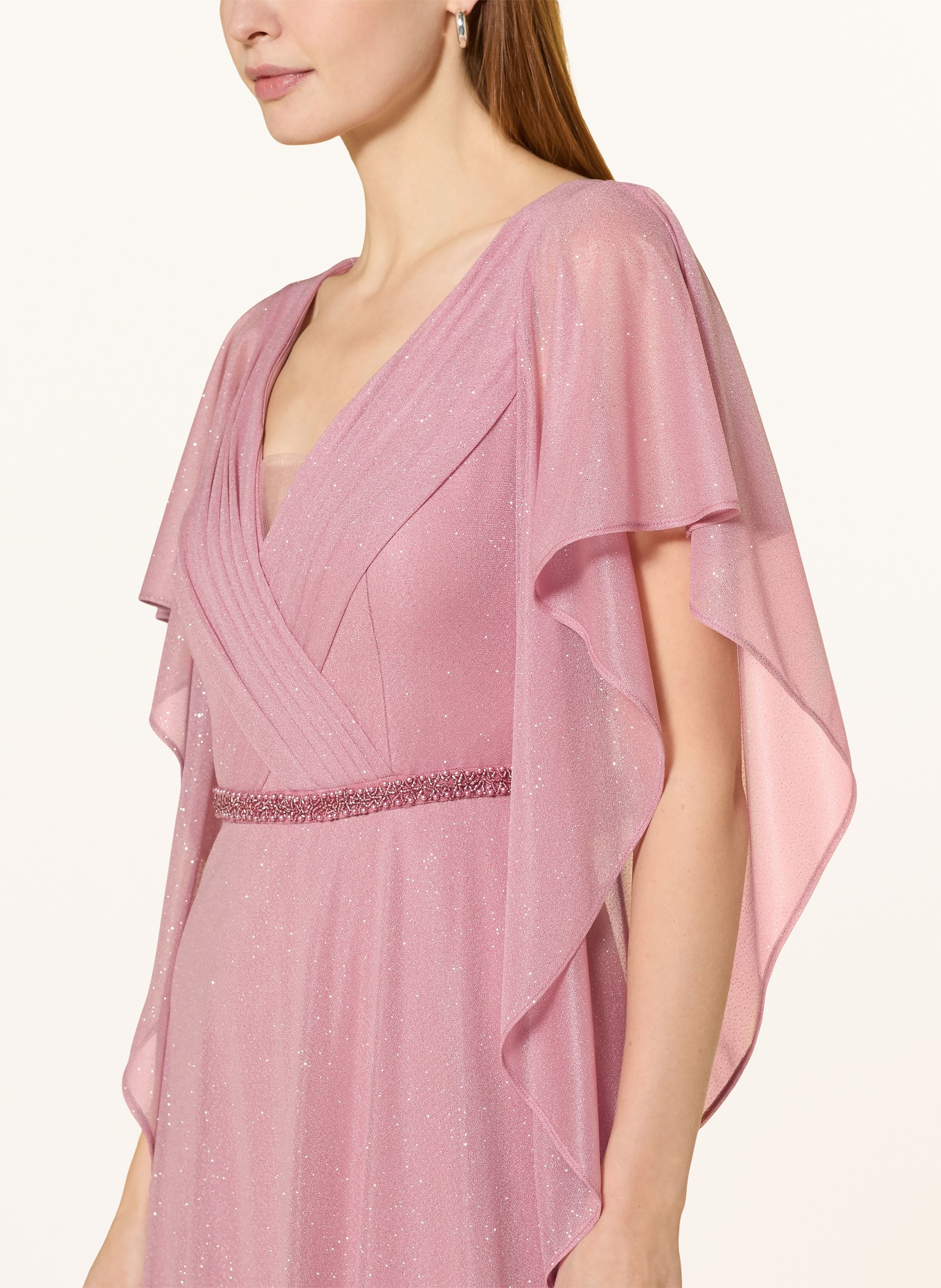 Vera Mont Večerní šaty s volány a ozdobnými kameny: RŮŽOVÁ