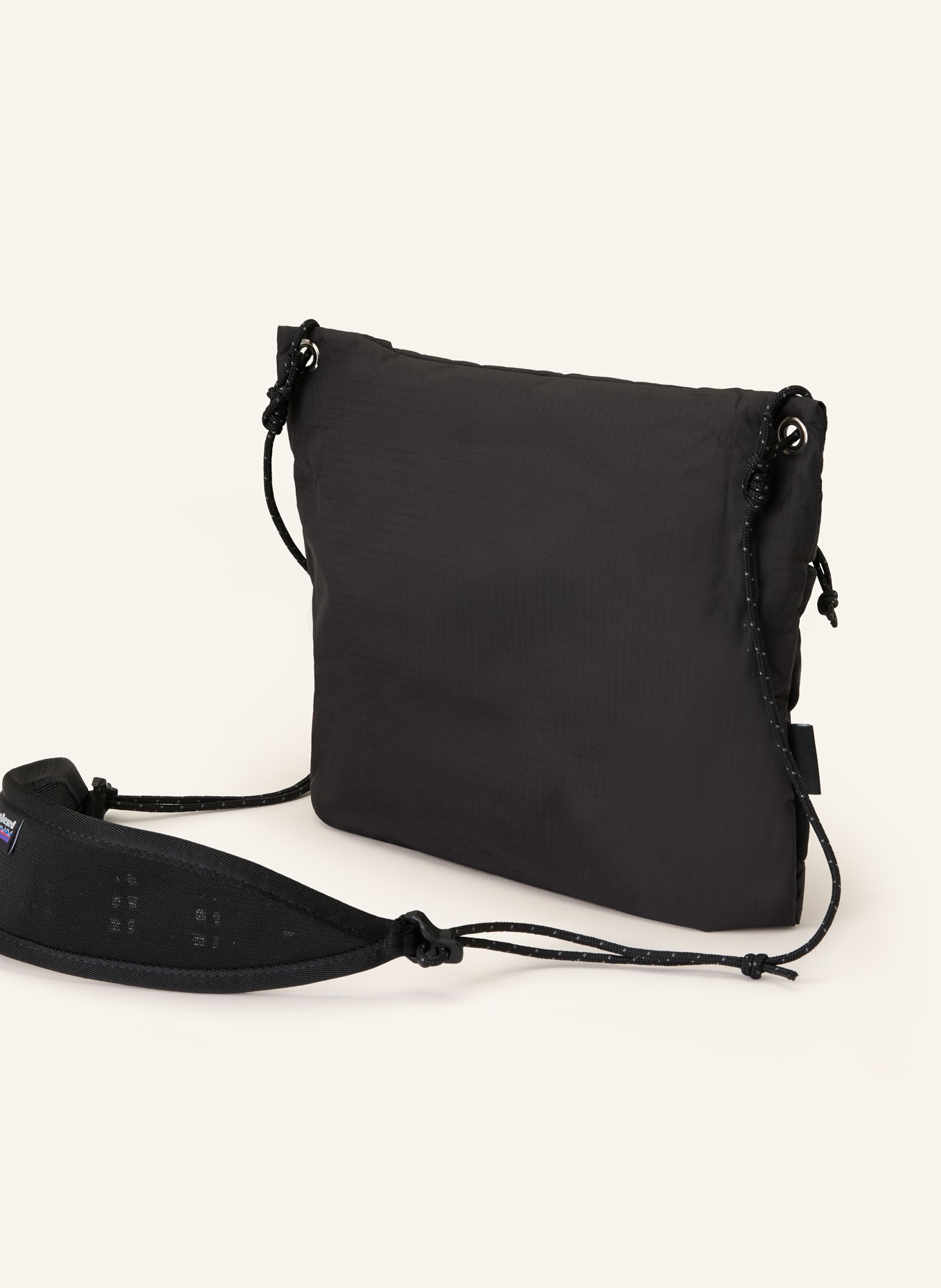 patagonia Taška přes rameno TERRAVIA SACOCHE: ČERNÁ