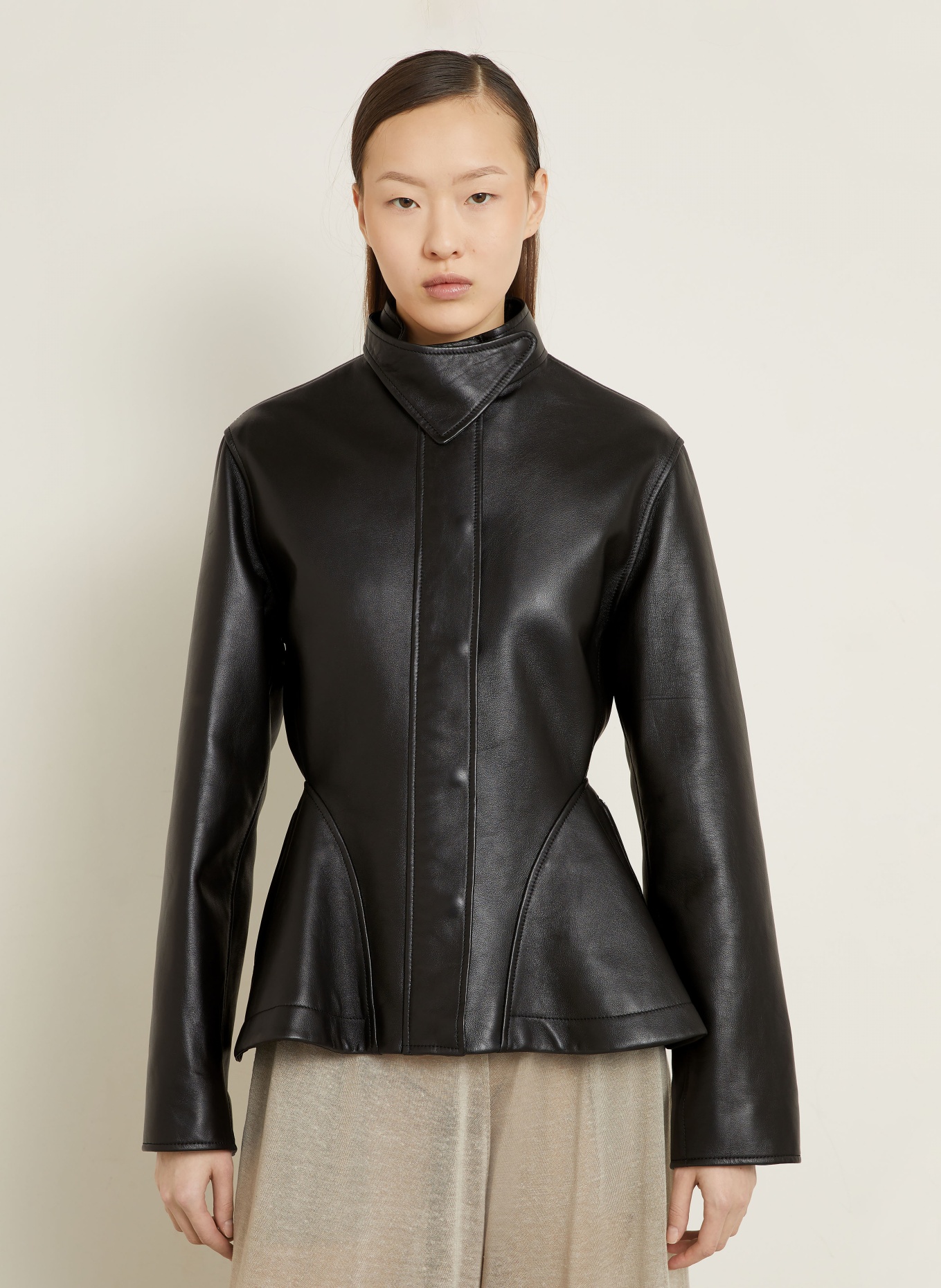 ALAÏA Lederjacke: SCHWARZ / SILBER