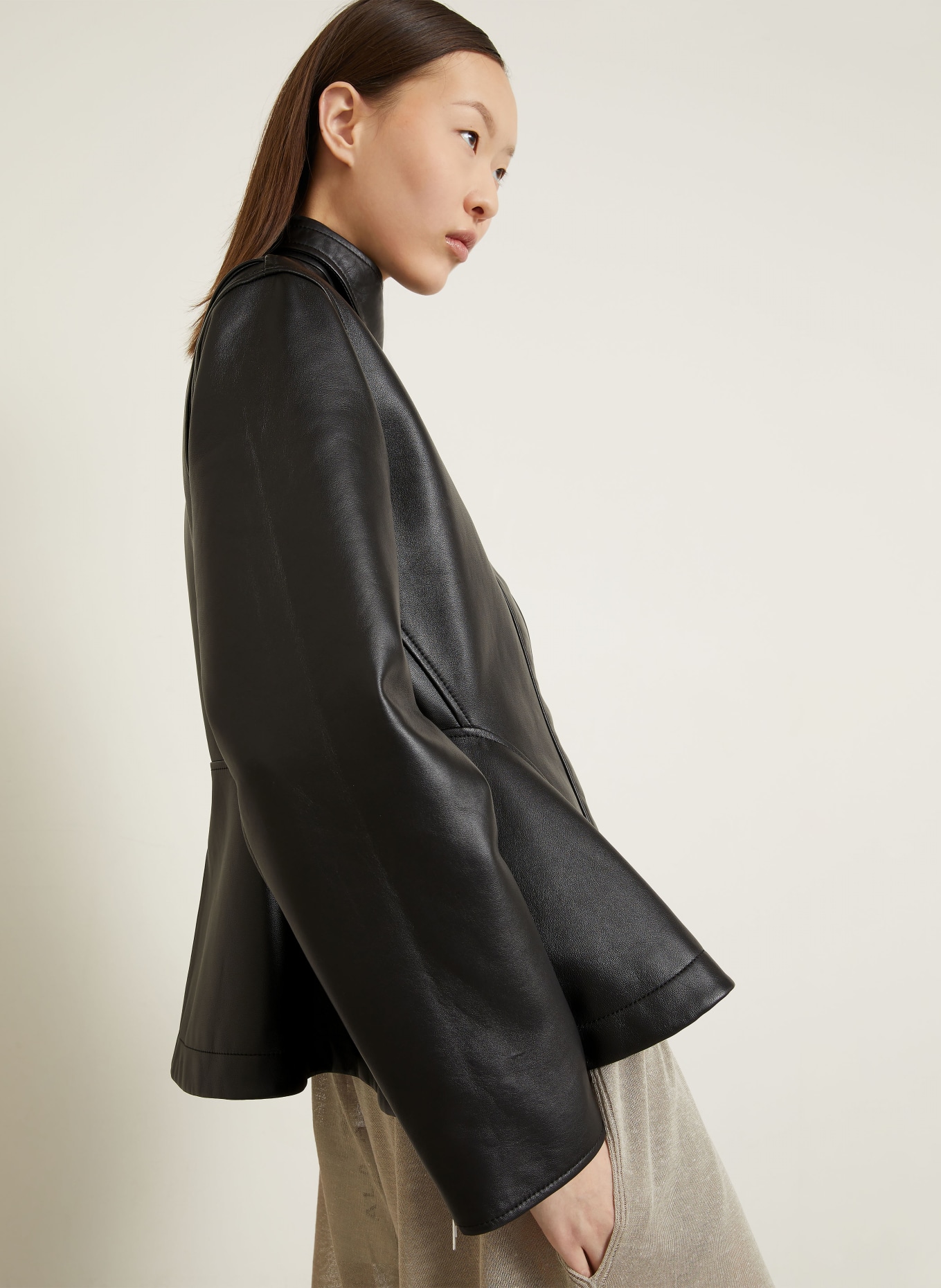 ALAÏA Lederjacke: SCHWARZ / SILBER