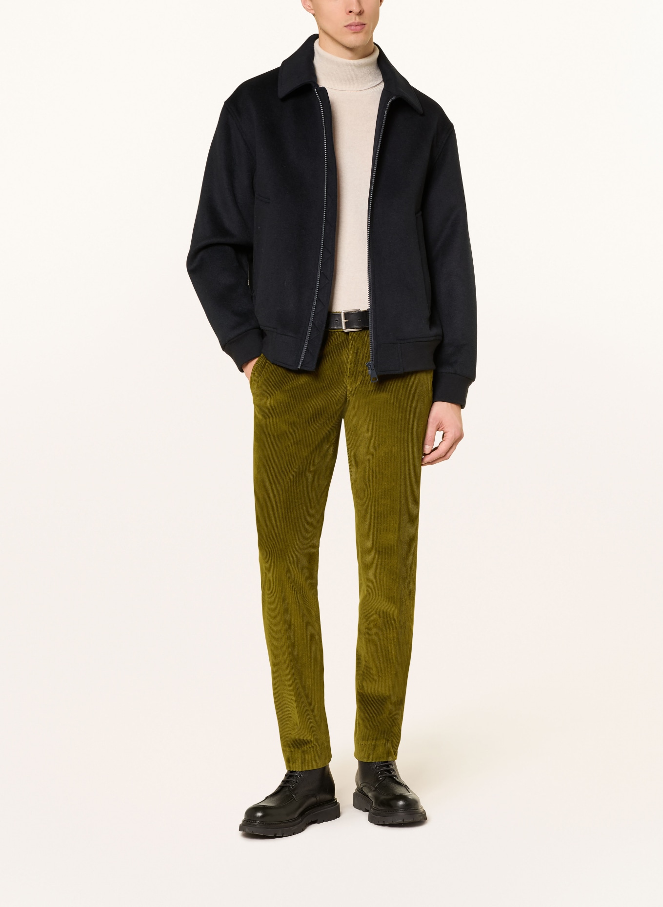 HILTL Cordchino Regular Fit: OLIV