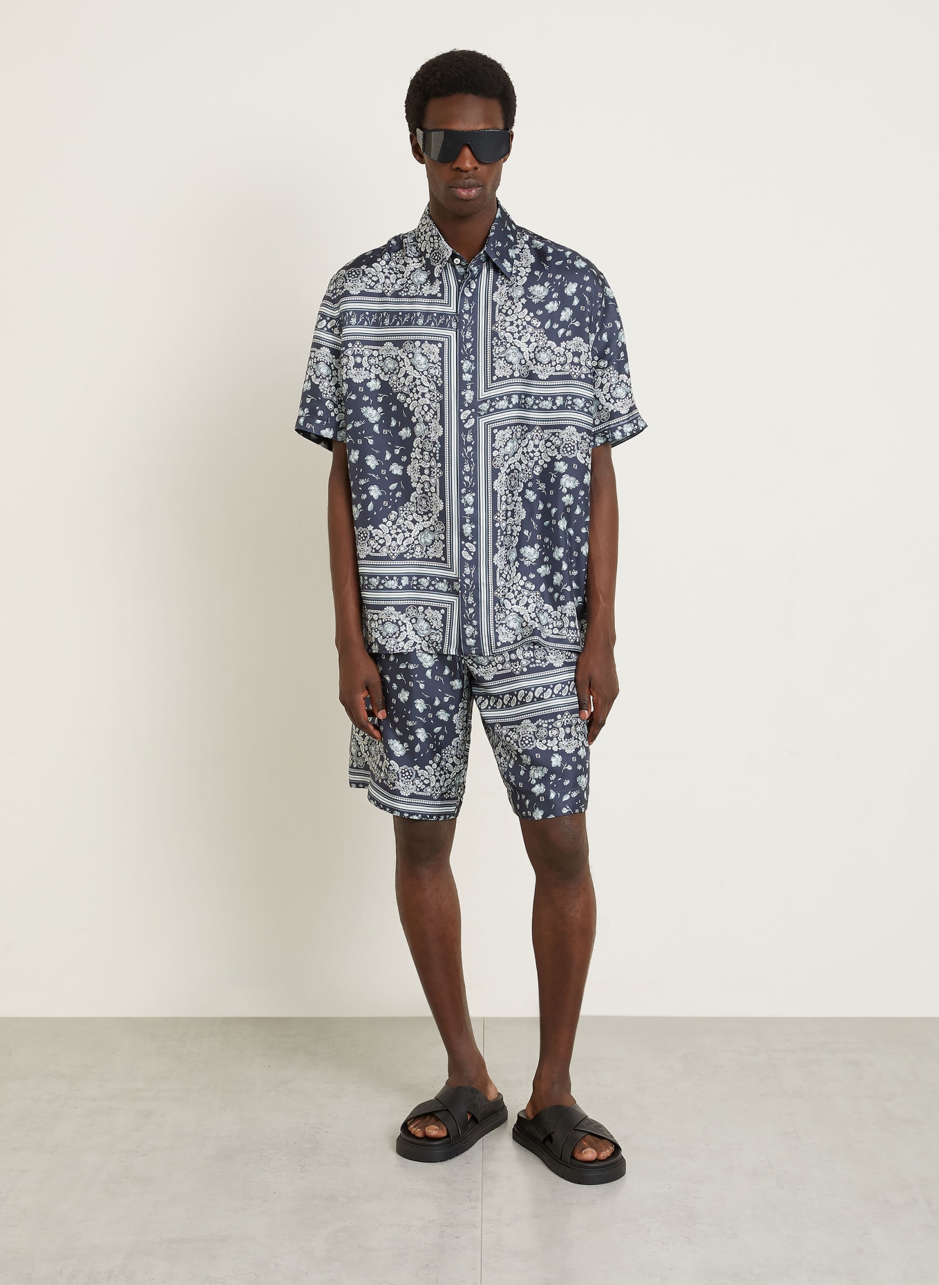 FENDI silk shorts: BLUE / WHITE